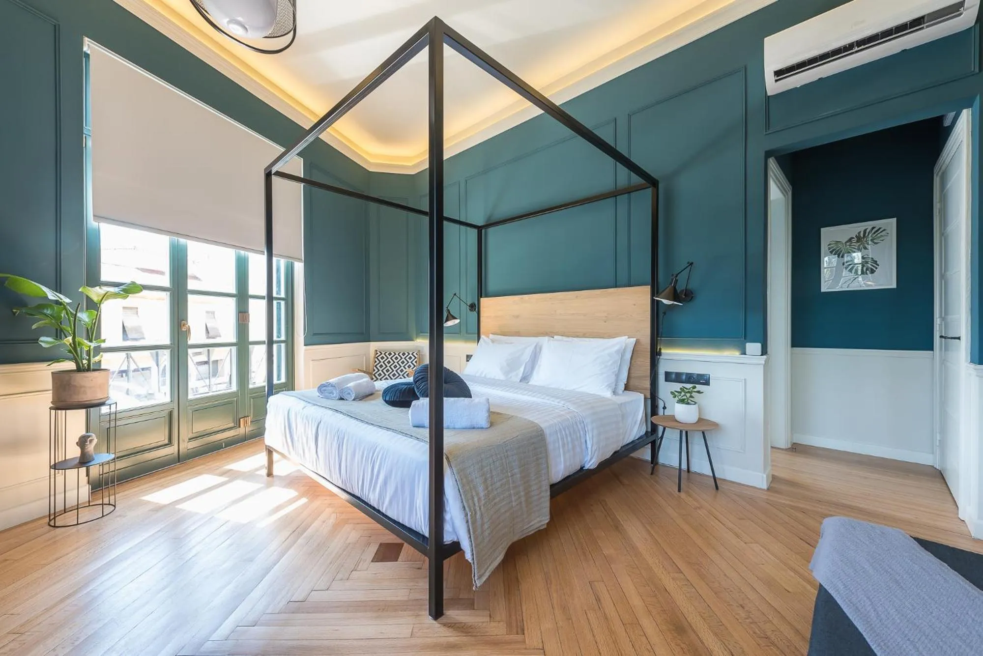 Bed in Moon And Stars Athens