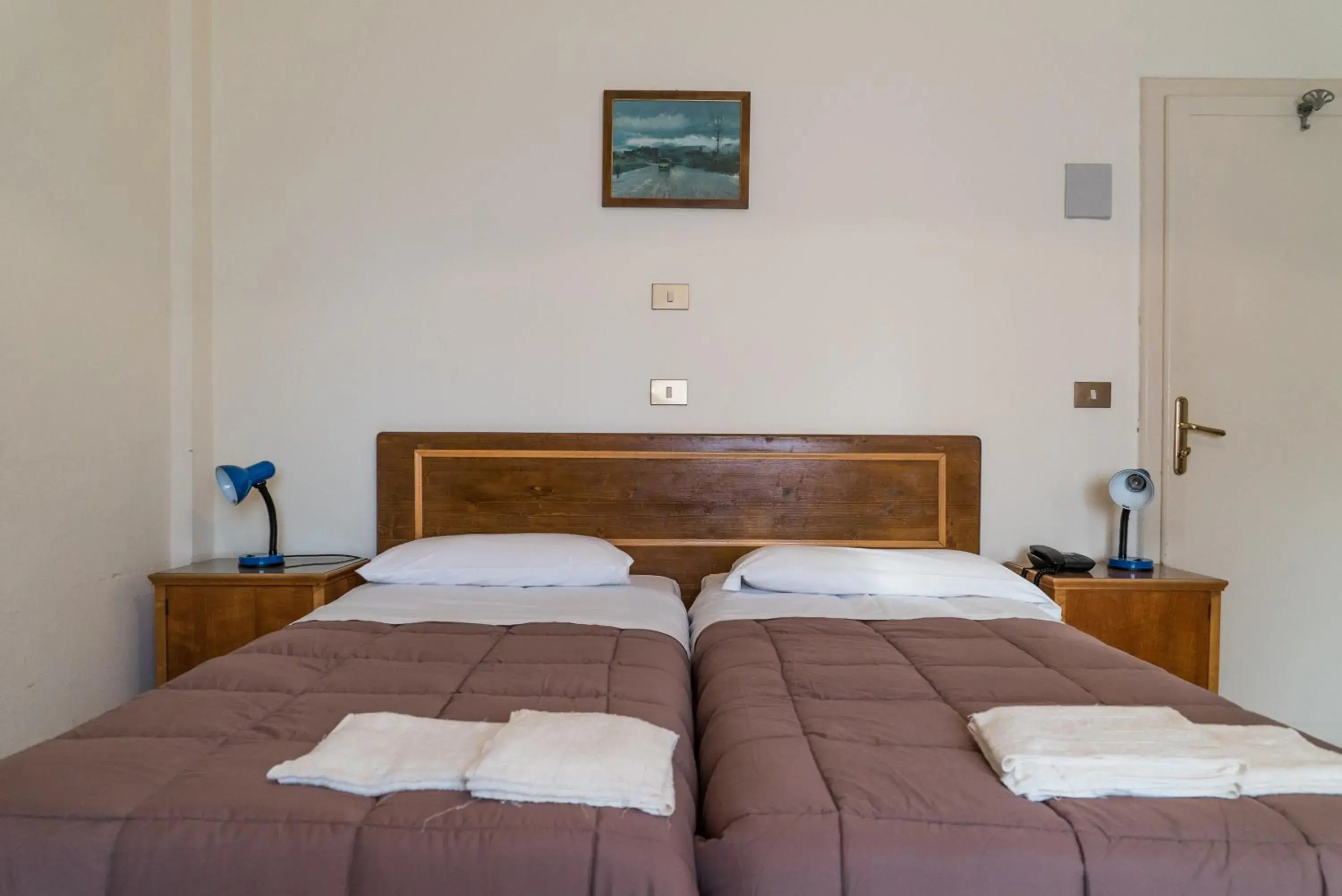 Budget Twin Room in HOTEL CONCORDIA Budget Twin Room in HOTEL CONCORDIA