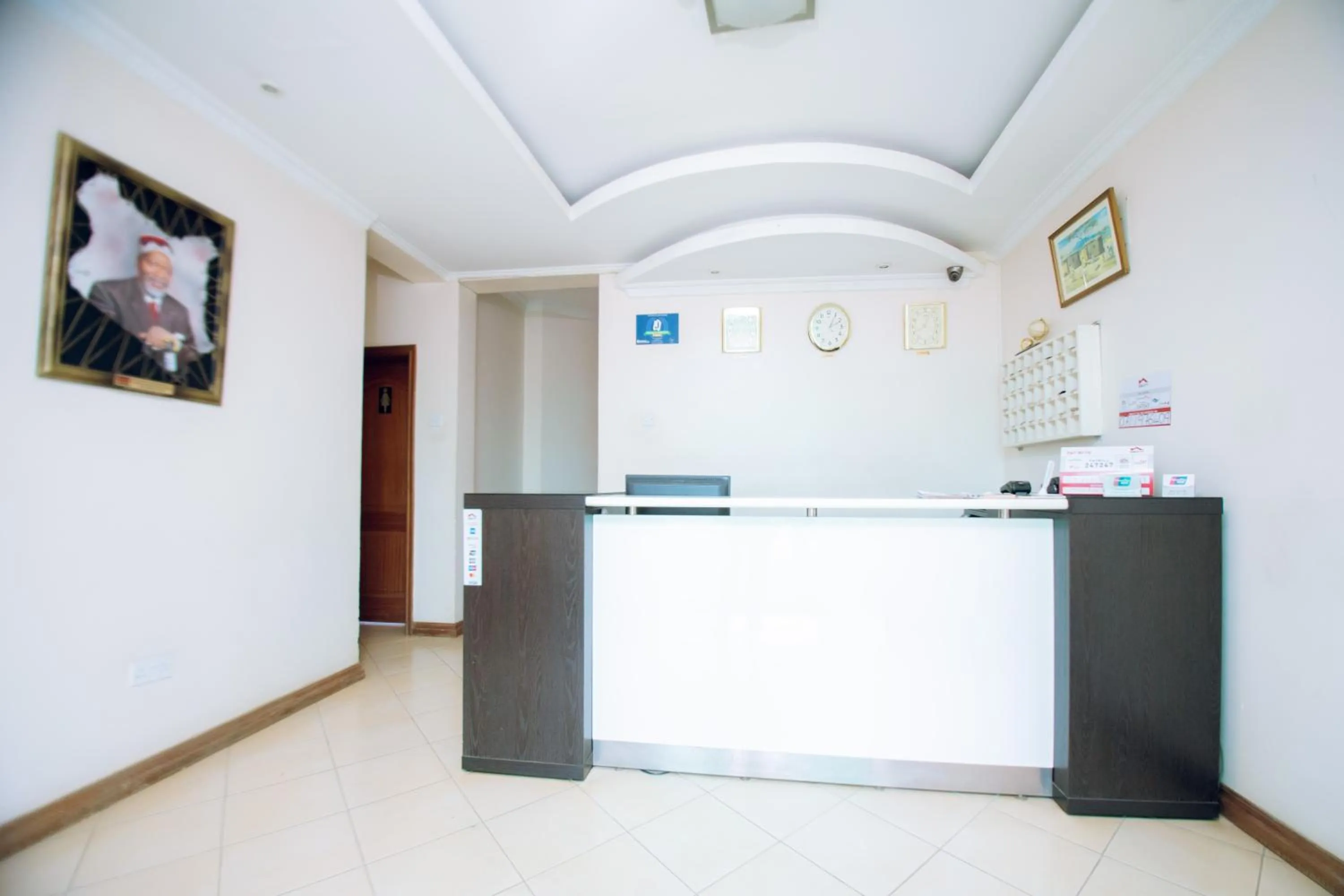 Lobby or reception in Longview Suites Hotel