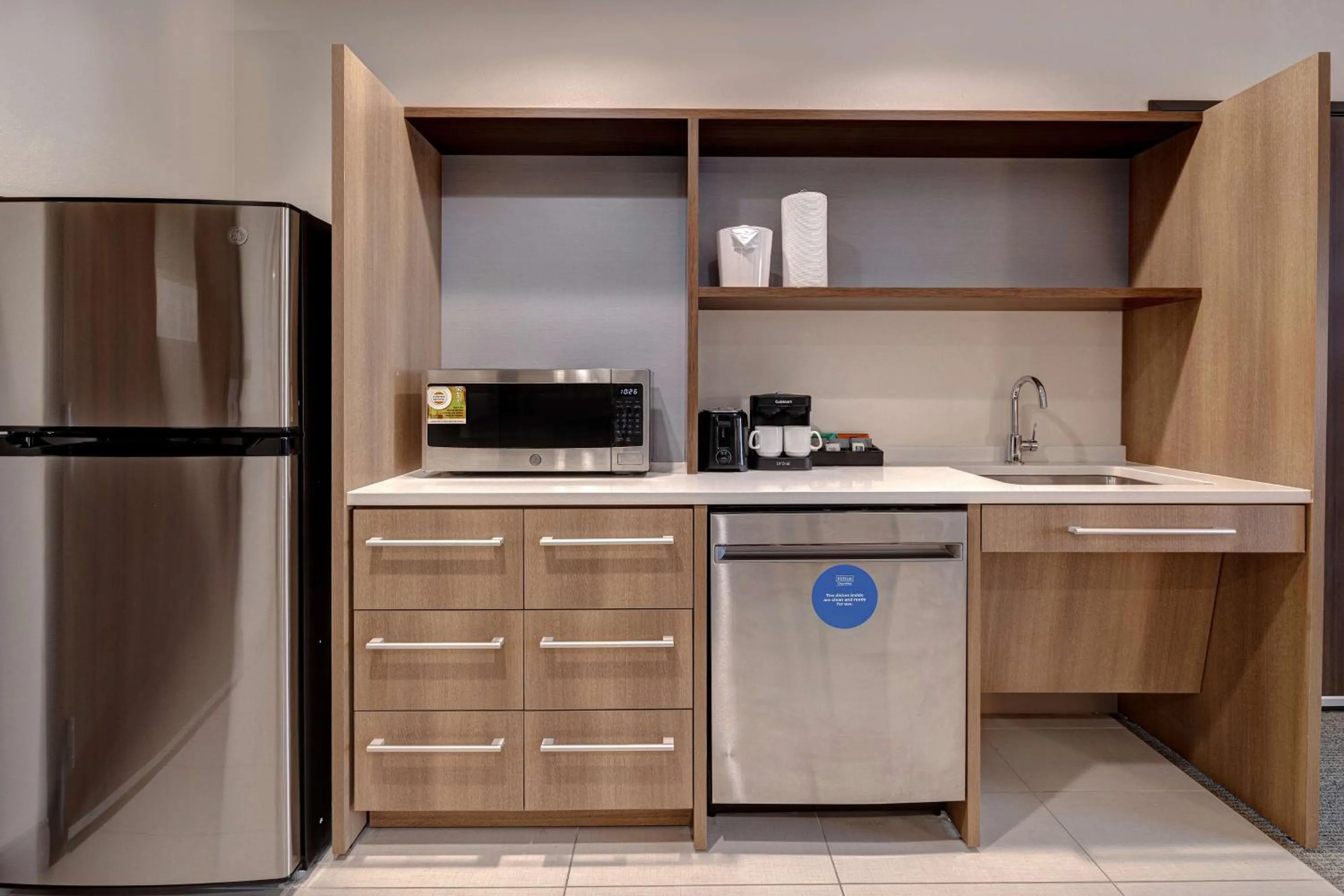 Kitchen or kitchenette in Home2 Suites By Hilton DeKalb