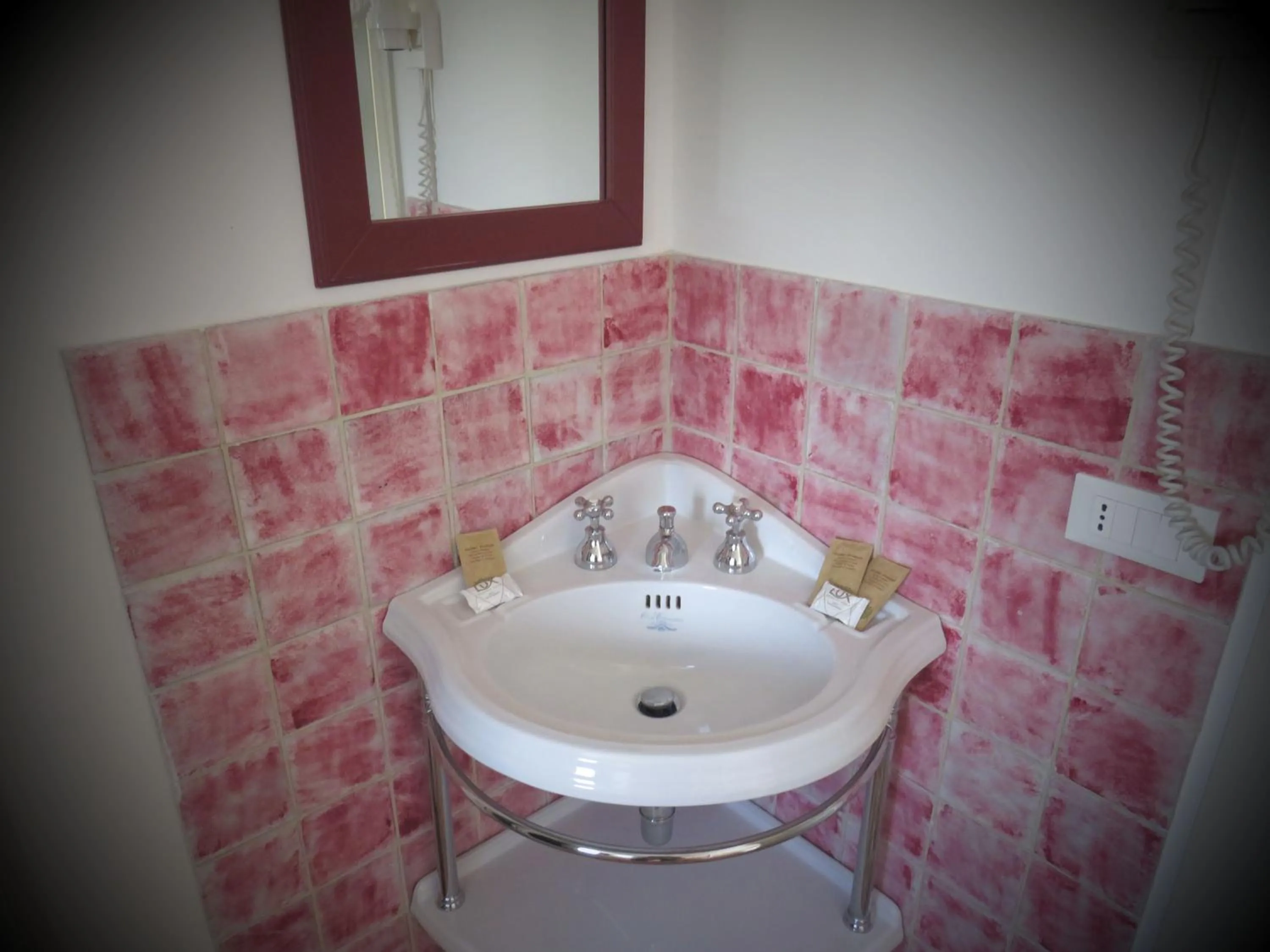 Bathroom in Masseria Borgo Santuri