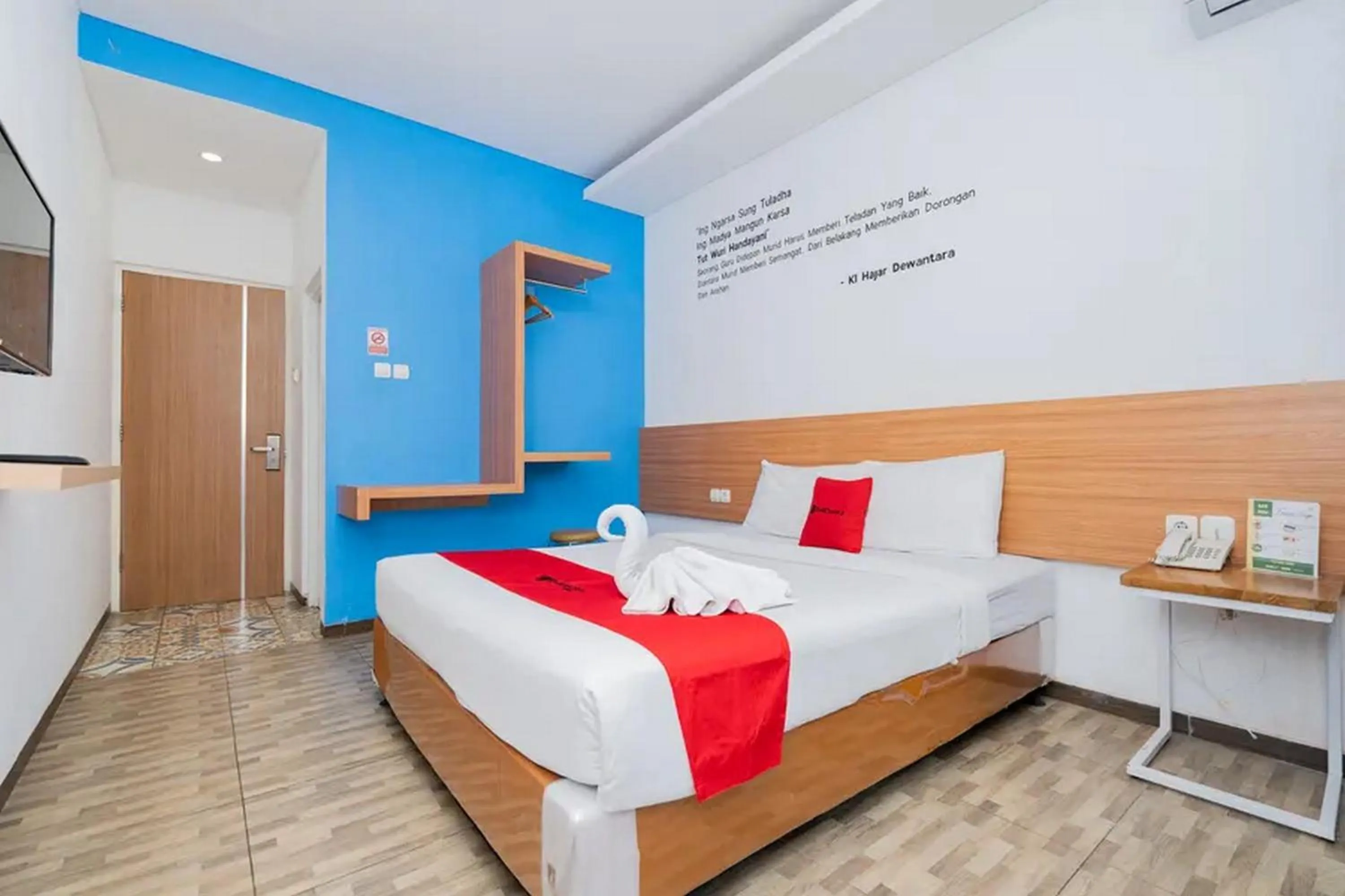 Bed in RedDoorz near Jawa Timur Park 2