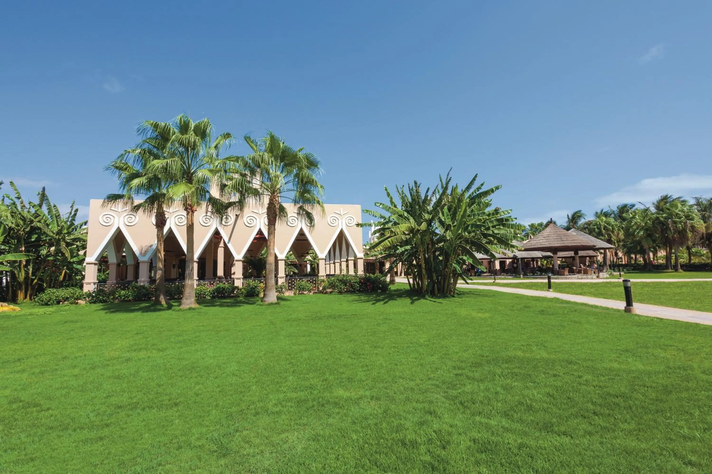 Garden in Hotel Riu Funana - All Inclusive