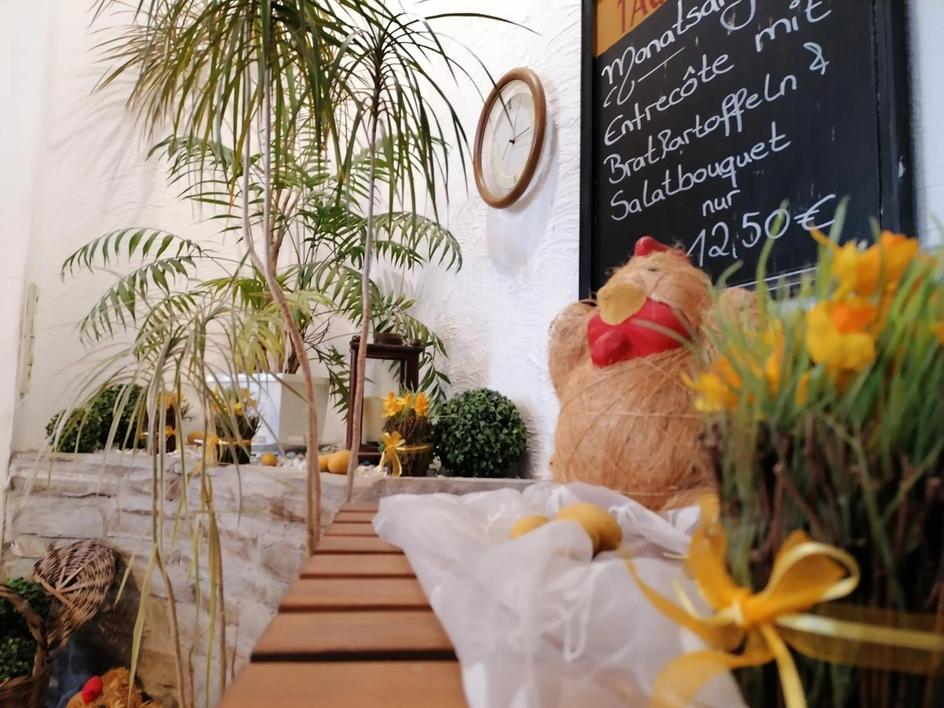 Restaurant/places to eat in Landhotel Adler