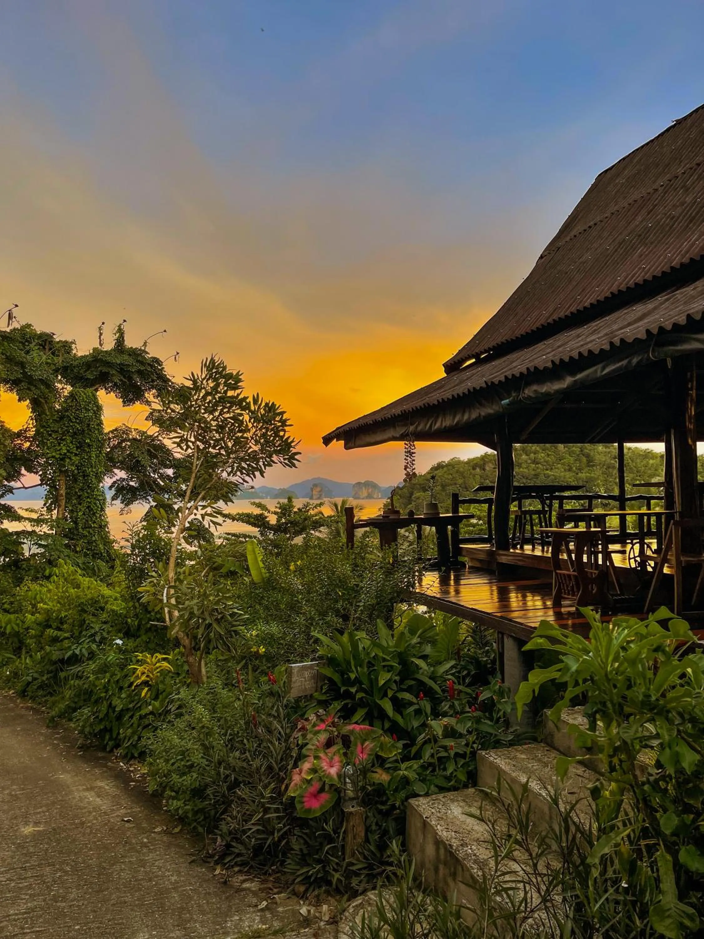 Dining area in Hillhouse - Koh Yao Noi