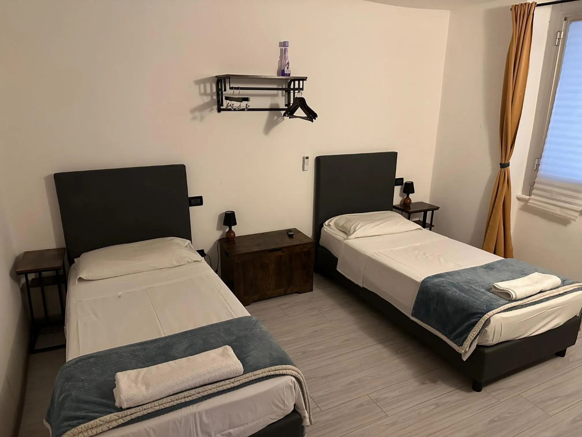 Photo of the whole room, Bed in Red and Blues Music Hotel Genova