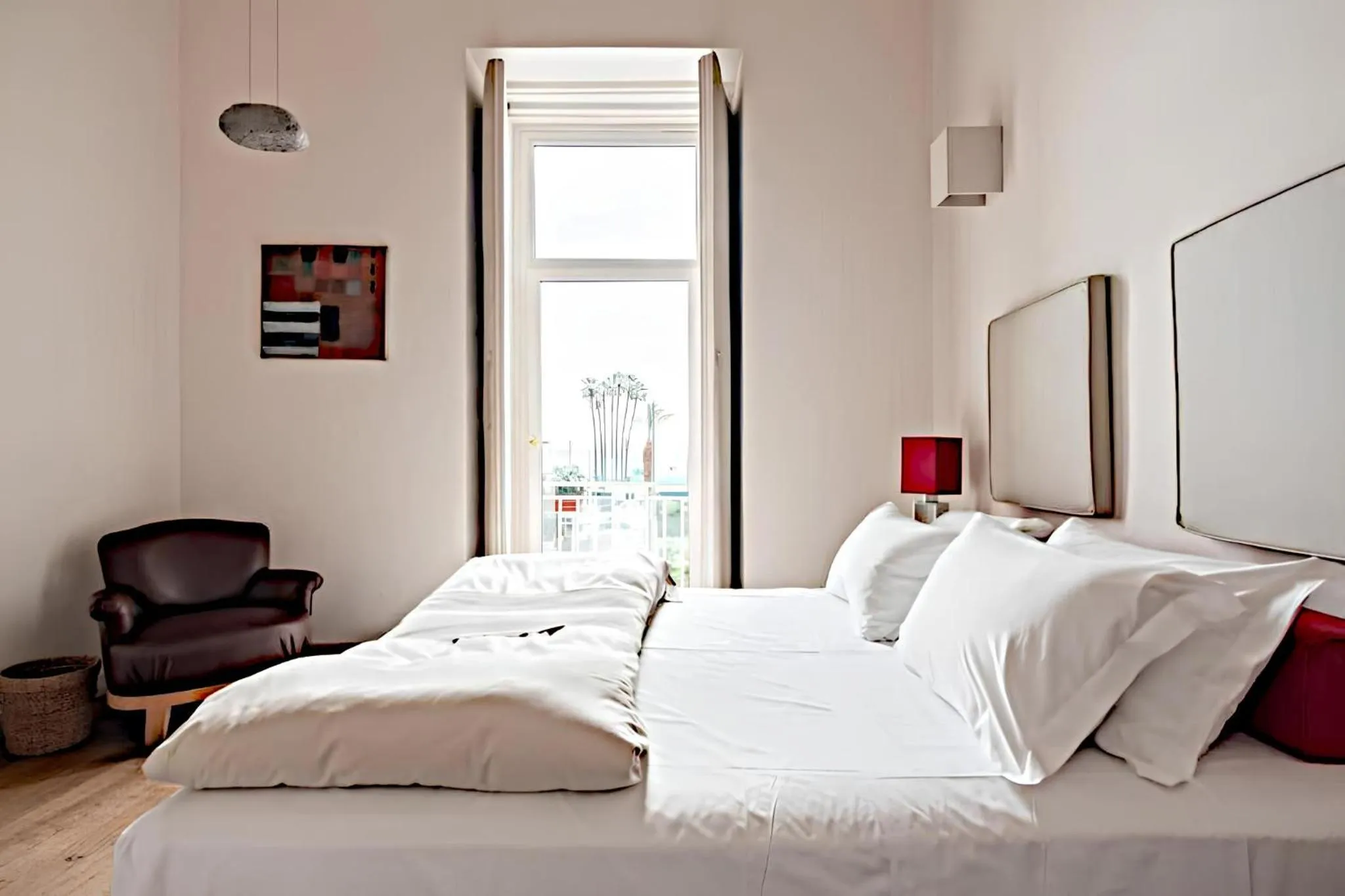 Photo of the whole room, Bed in Micalò Art Rooms