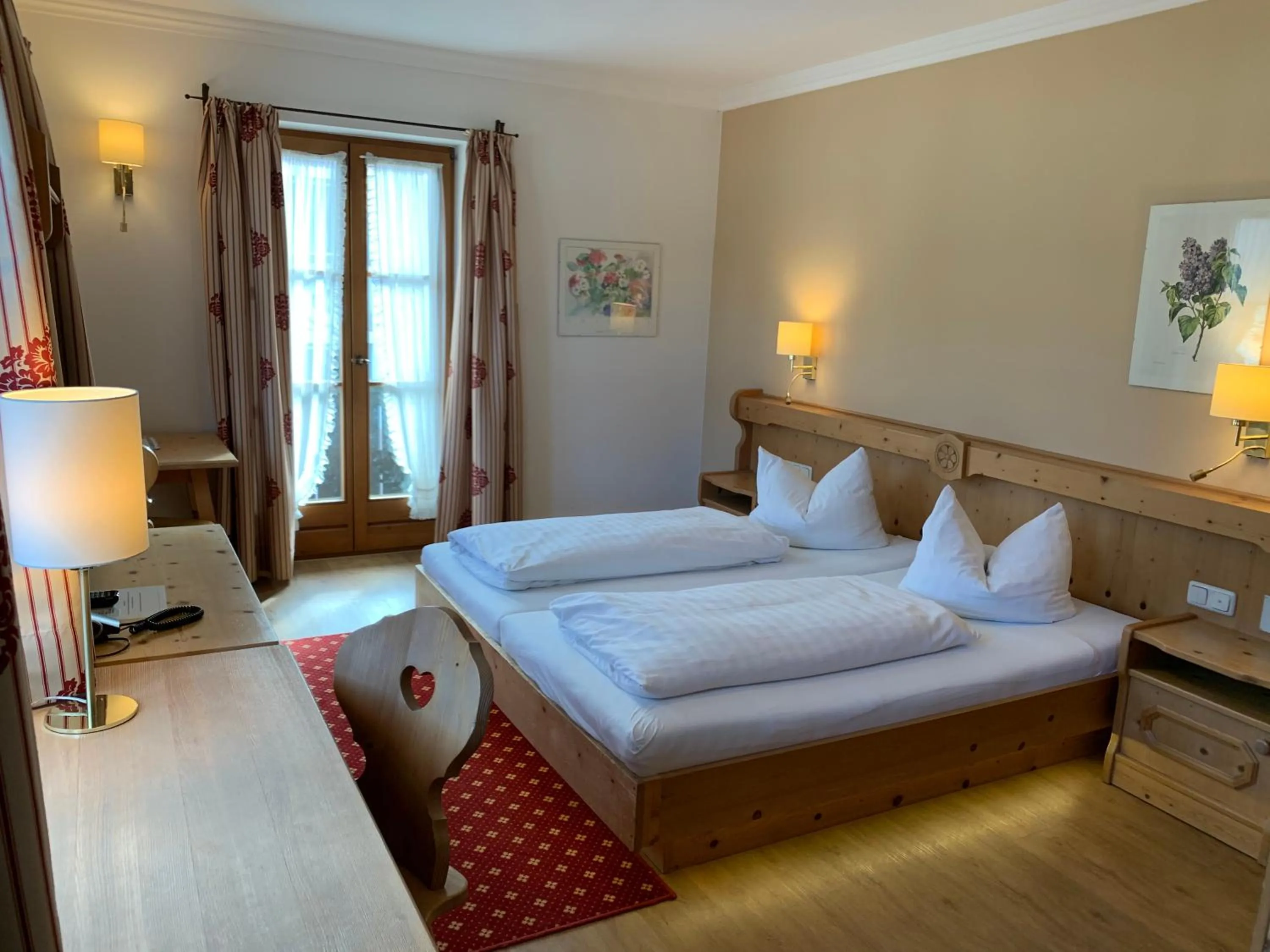 Photo of the whole room, Bed in Hotel zur Post