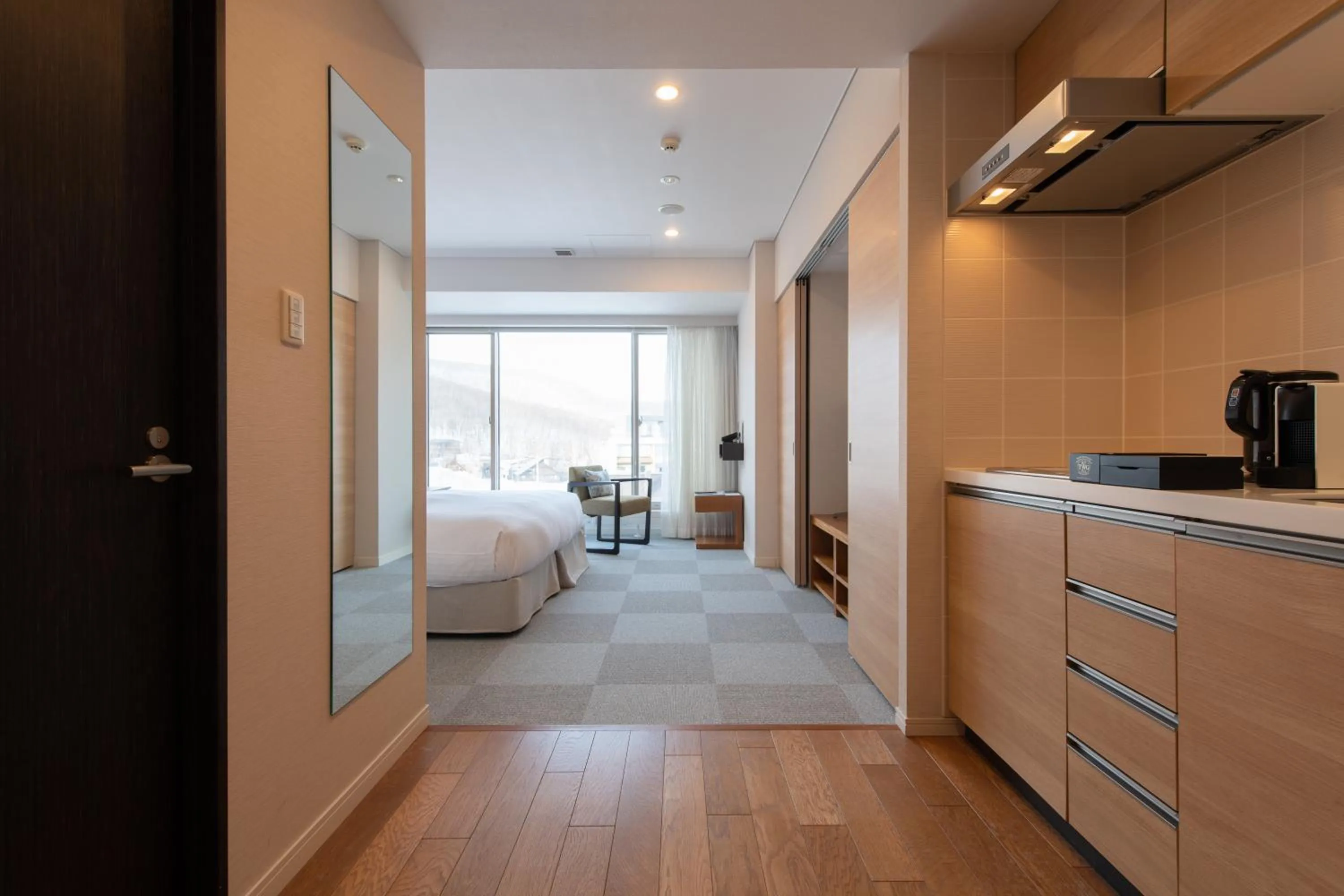 Kitchen or kitchenette, Bed in Chatrium Niseko Japan
