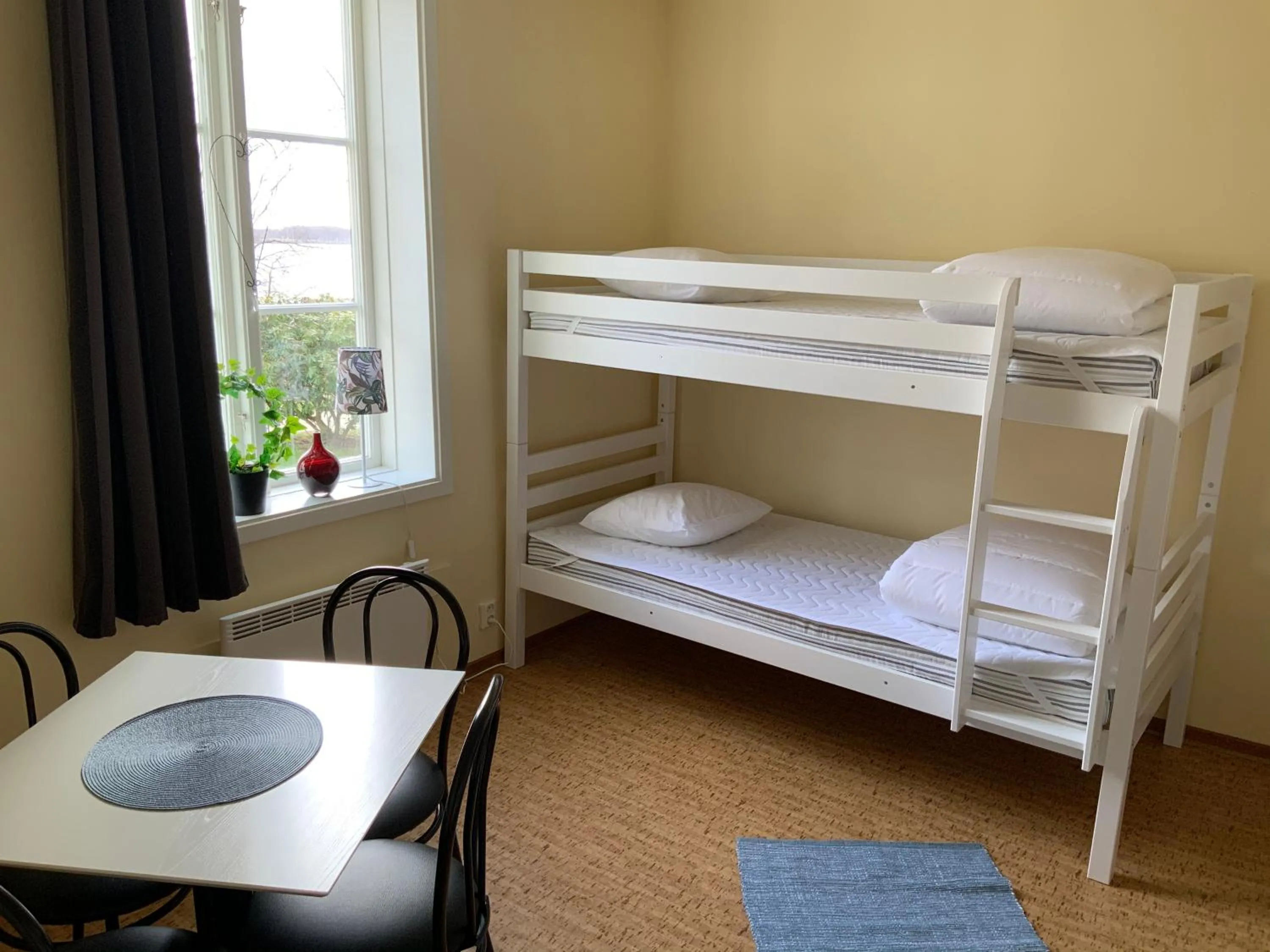 bunk bed, Bed in Evedals Vandrarhem Växjö