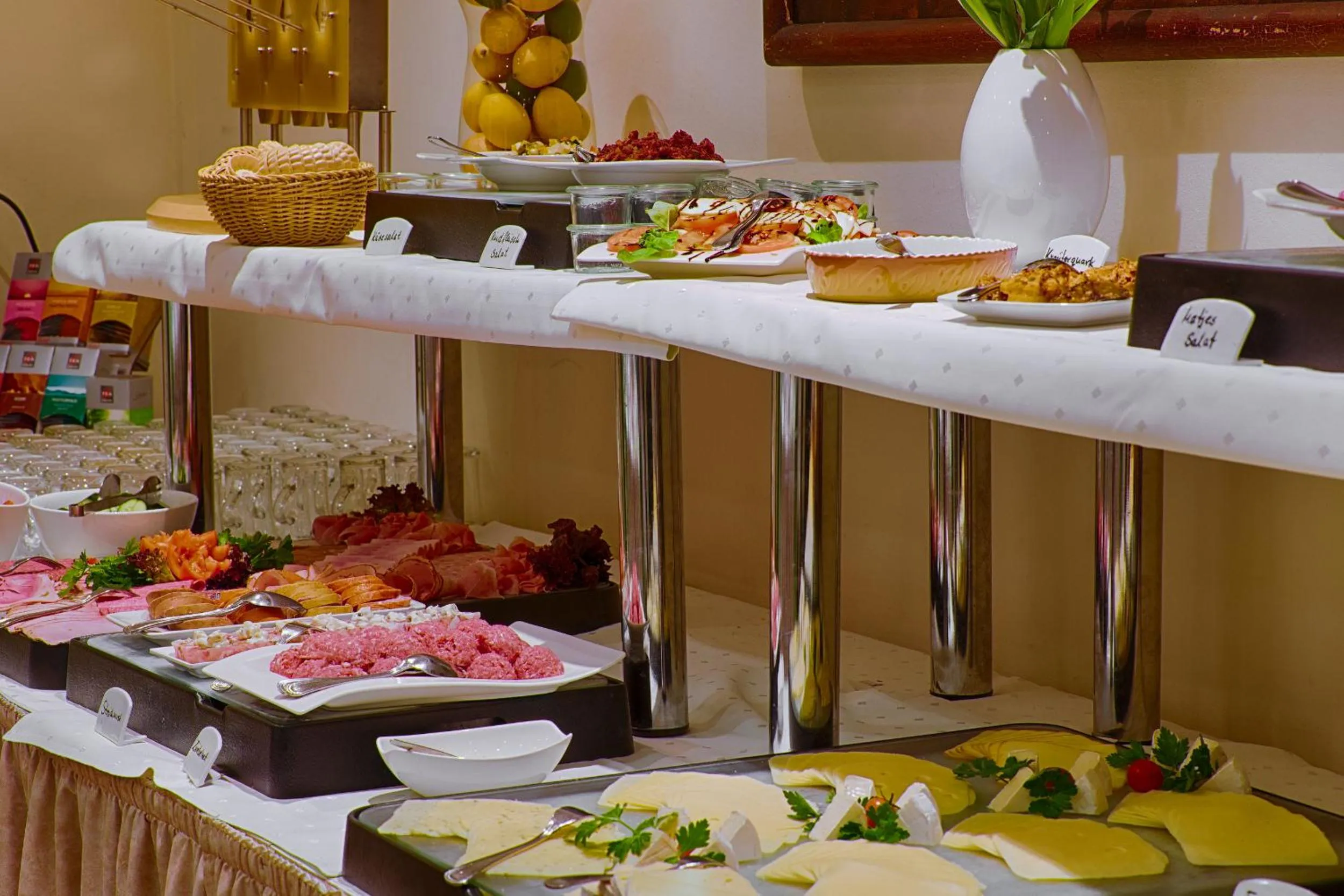 Buffet breakfast in Meeressterne Hotel Forsthaus Damerow