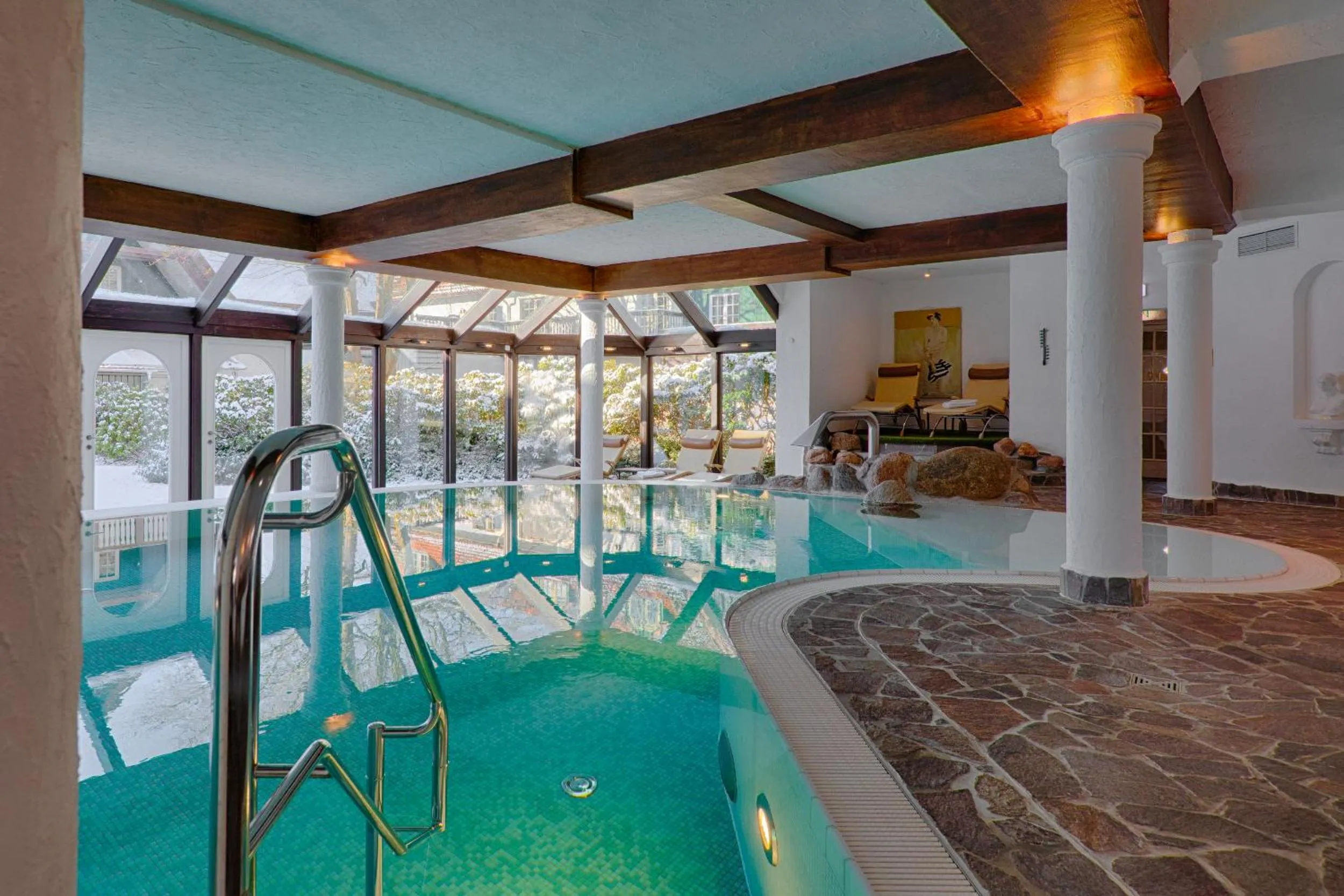 Swimming pool in Meeressterne Hotel Forsthaus Damerow