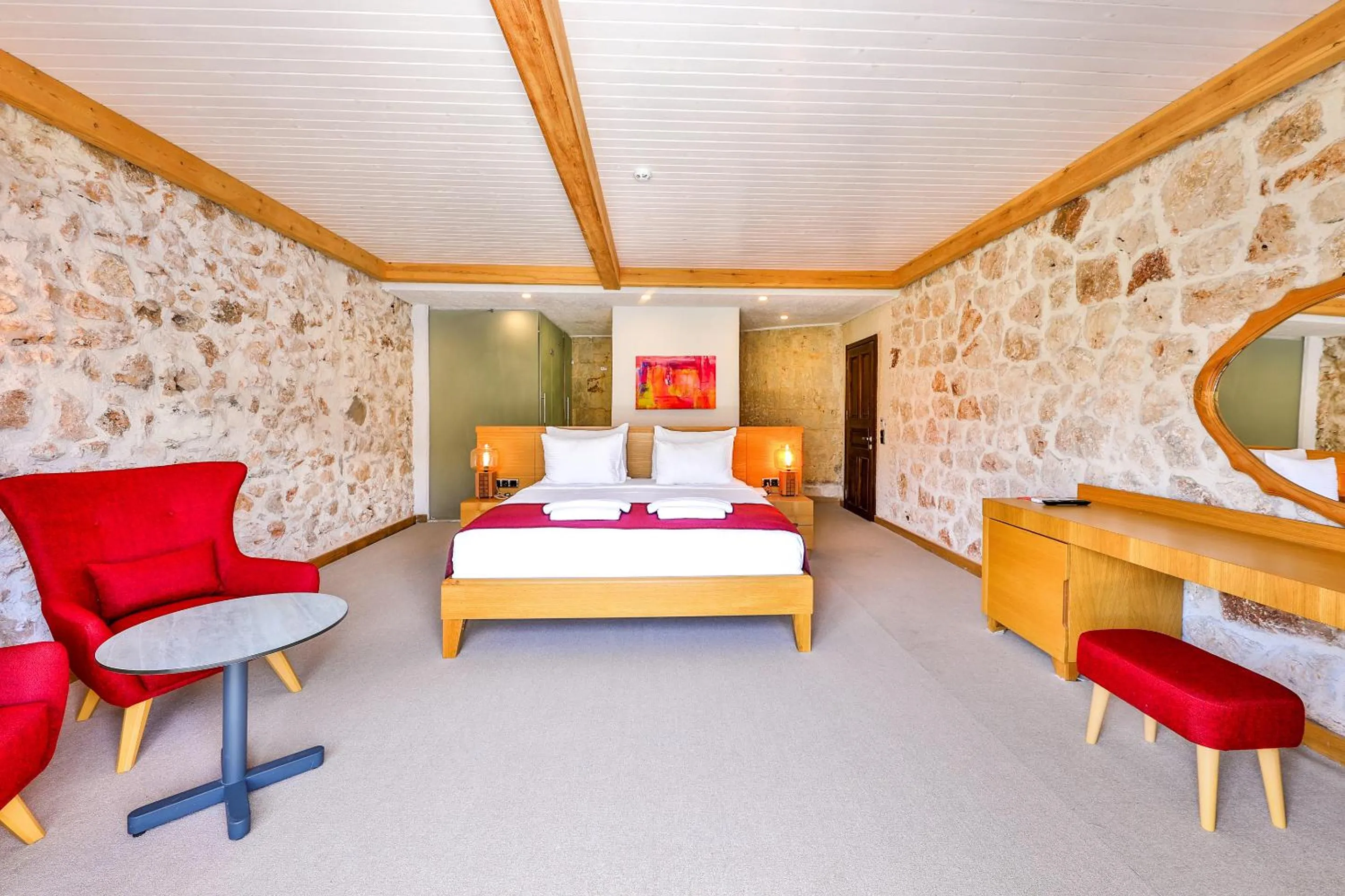 Photo of the whole room, Bed in Atalante Hotel