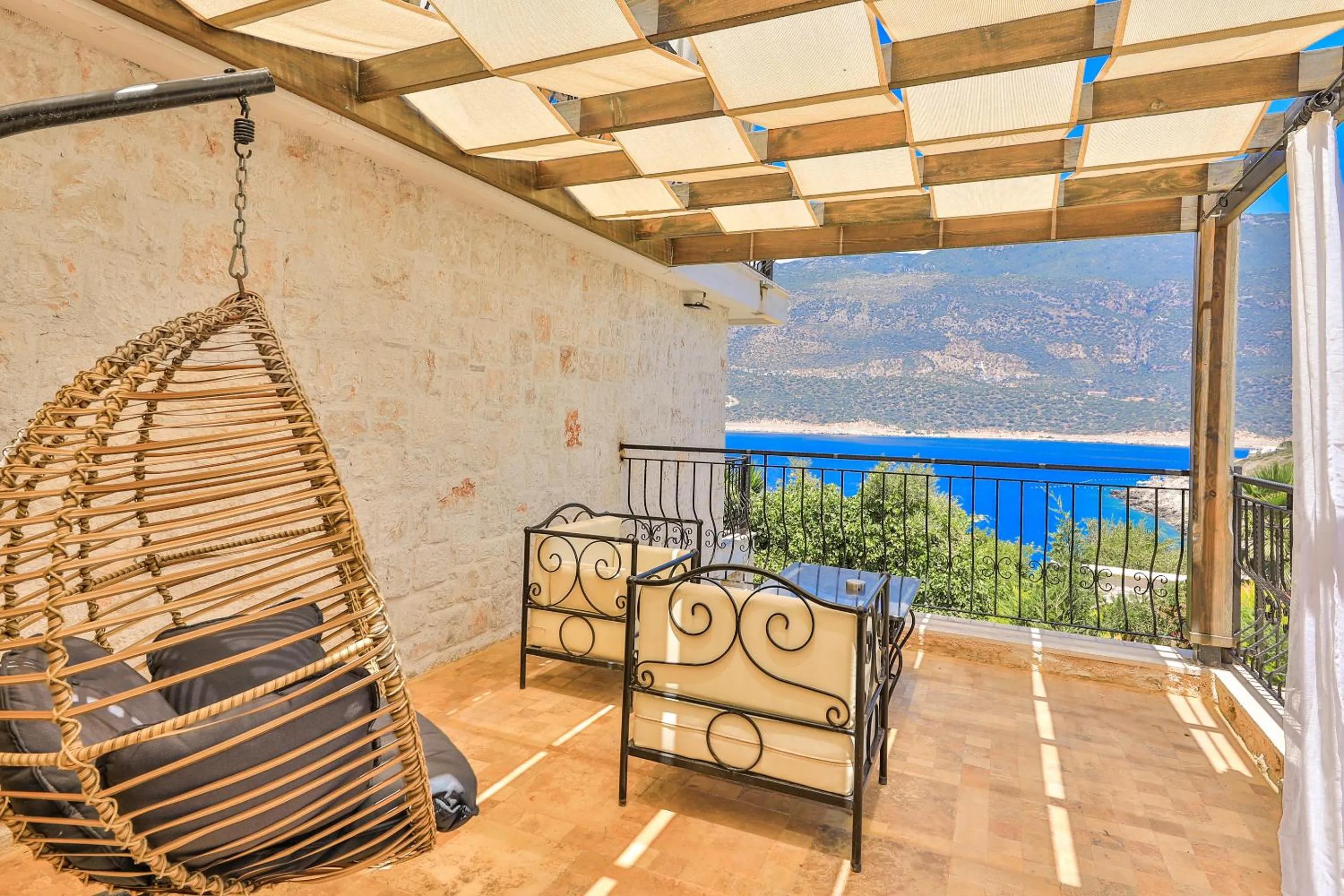 Balcony/Terrace in Atalante Hotel