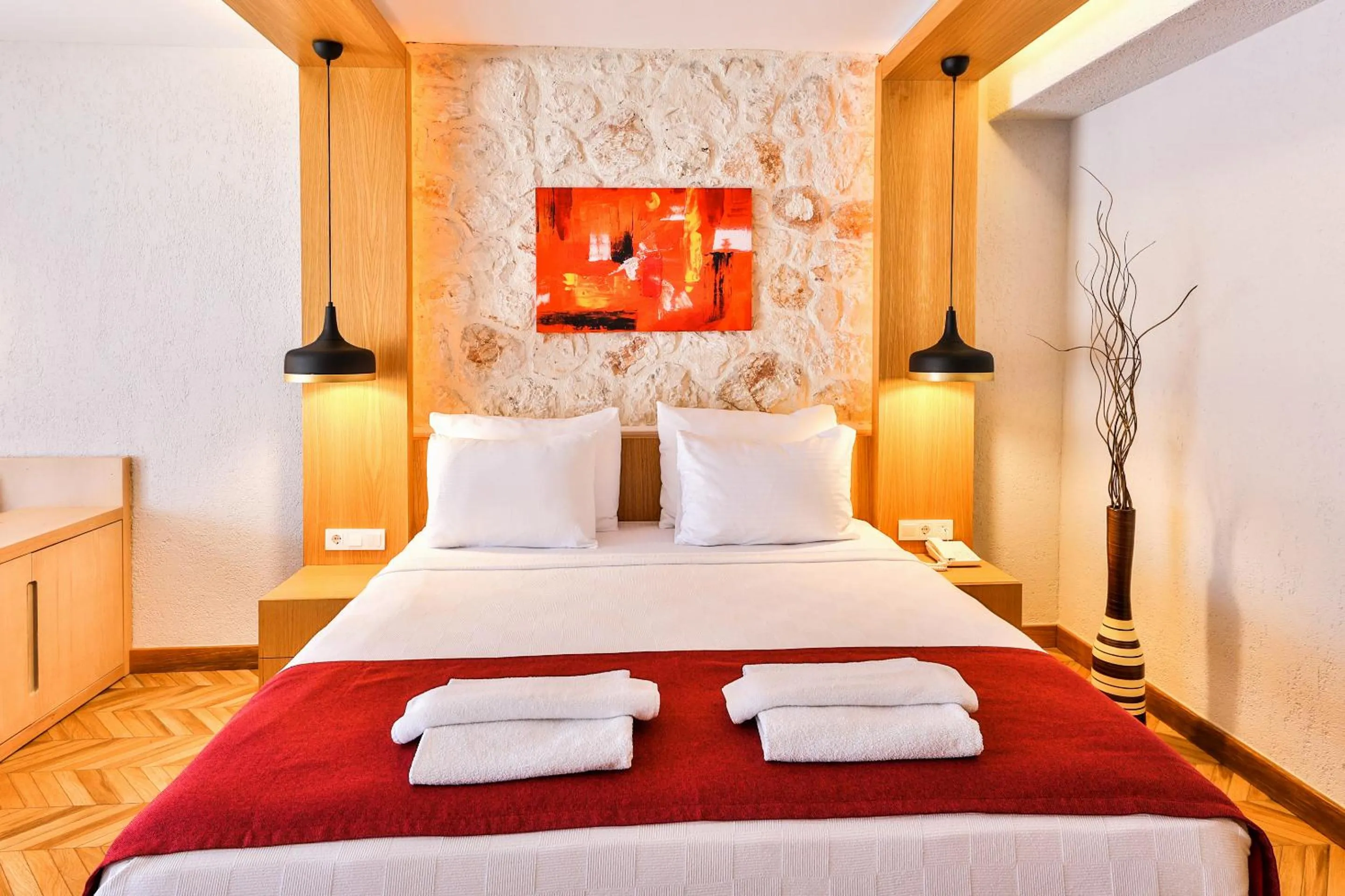 Photo of the whole room, Bed in Atalante Hotel