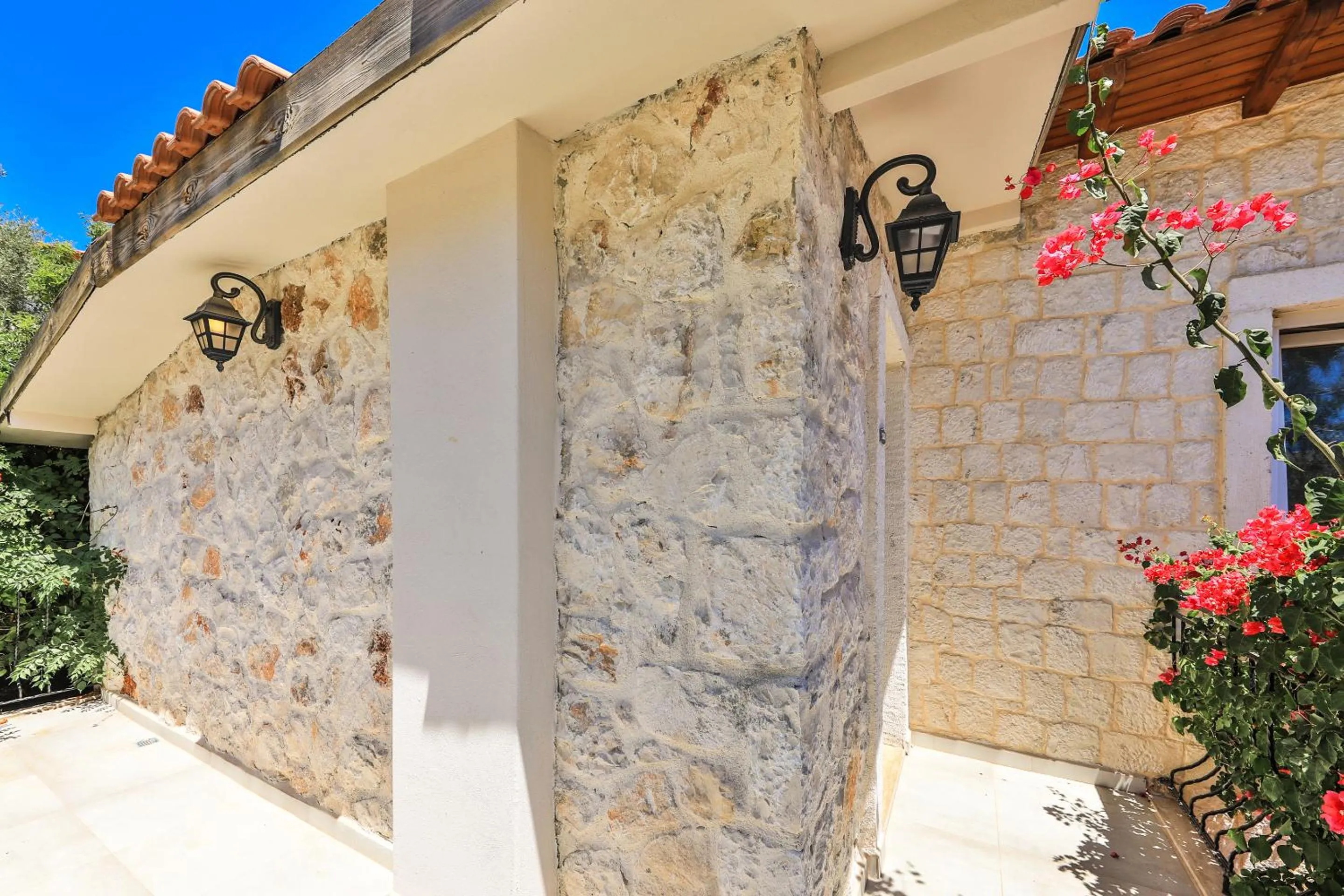 Property building in Atalante Hotel