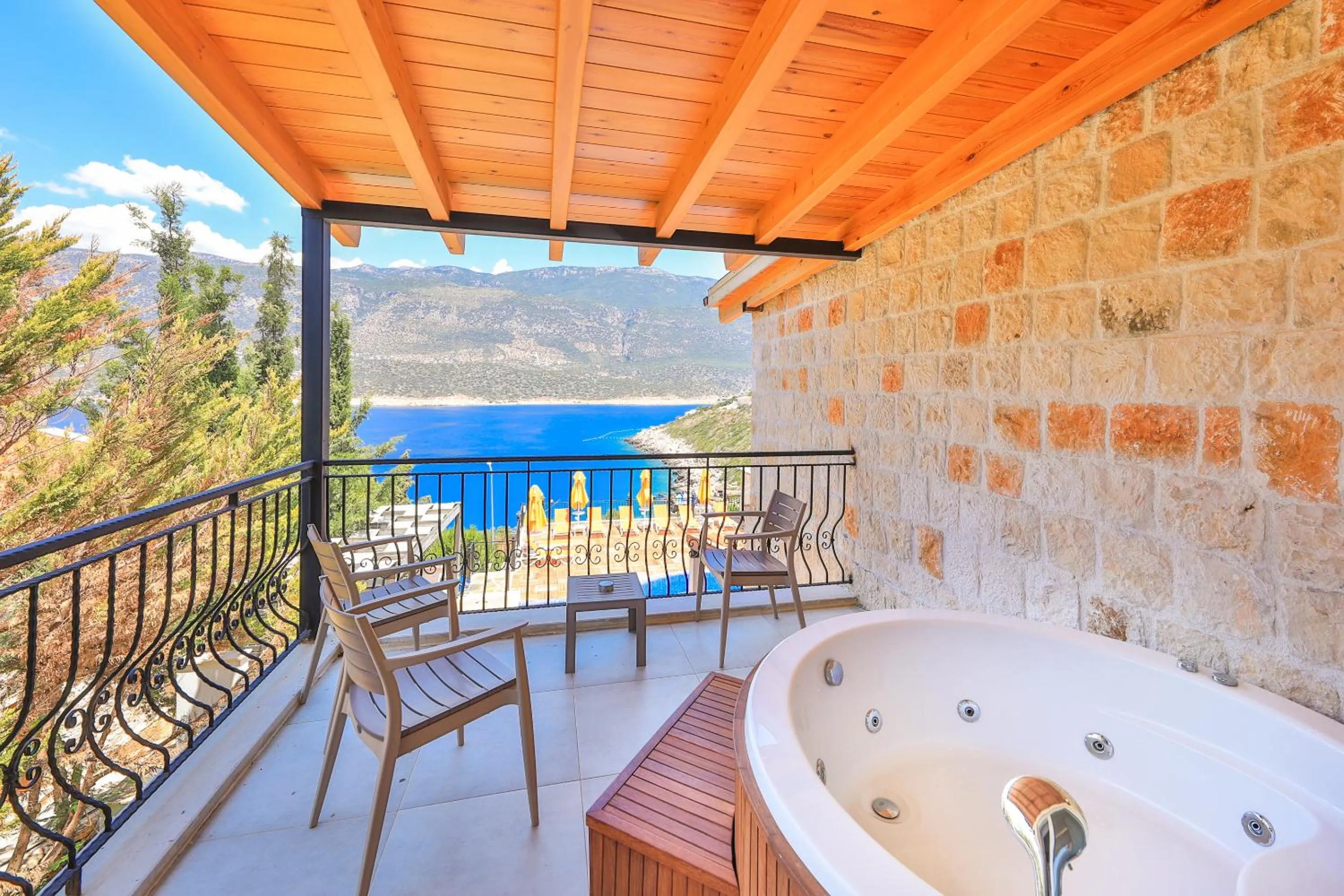 Balcony/Terrace in Atalante Hotel