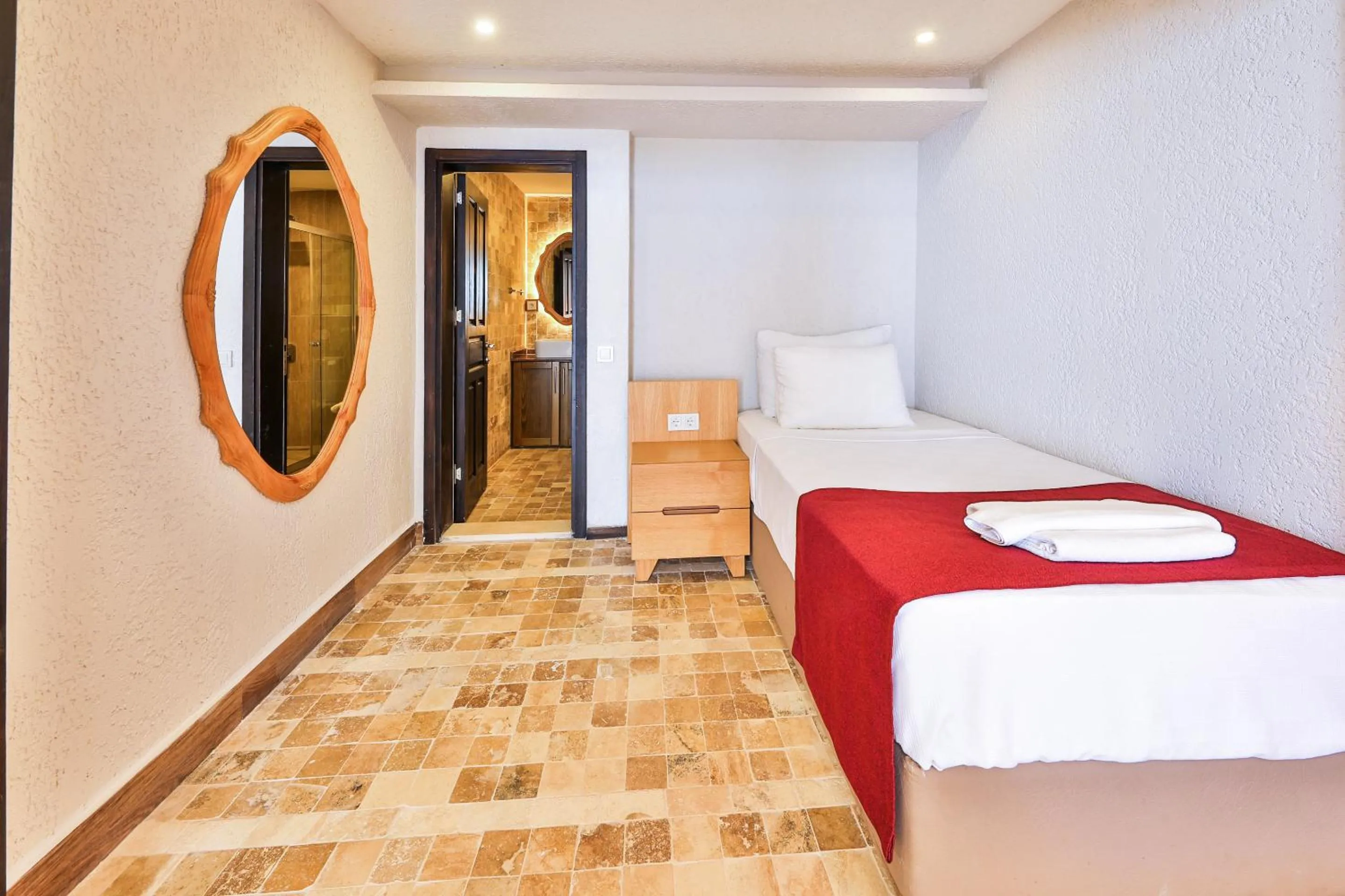 Bathroom, Bed in Atalante Hotel