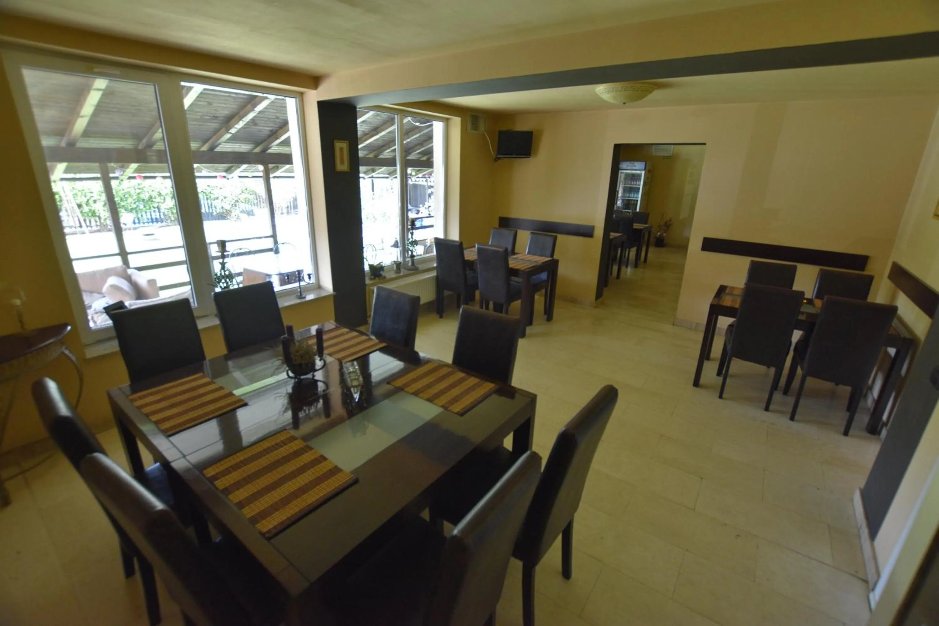 Restaurant/places to eat in Pensiunea Dacia Deva