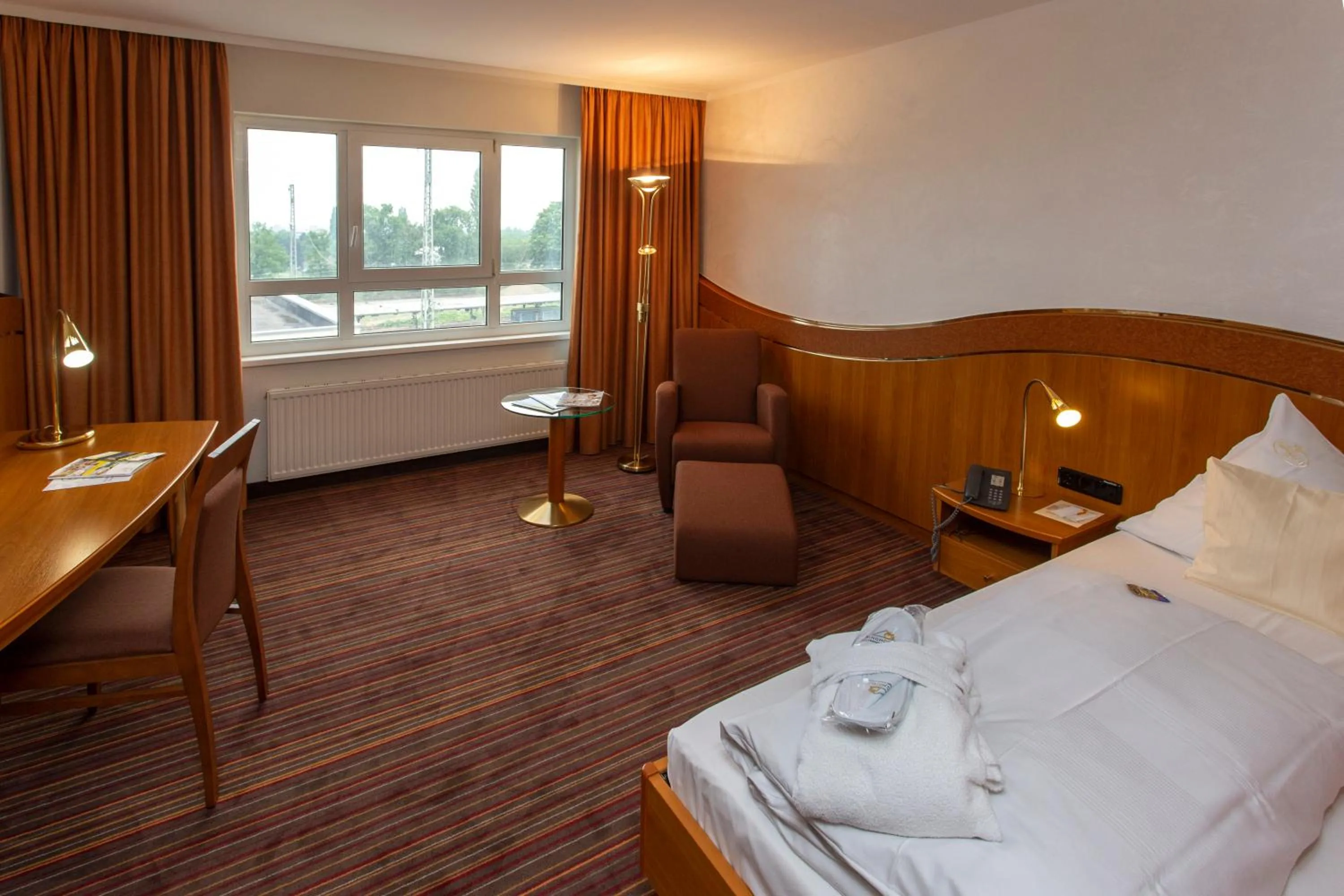 Photo of the whole room, Bed in Ringhotel Katharinen Hof