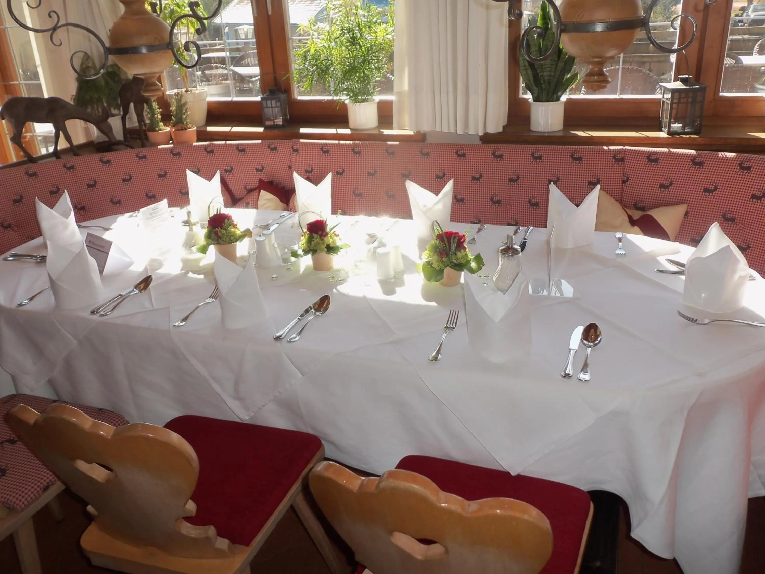 Restaurant/places to eat in SeeHotel Wassermann