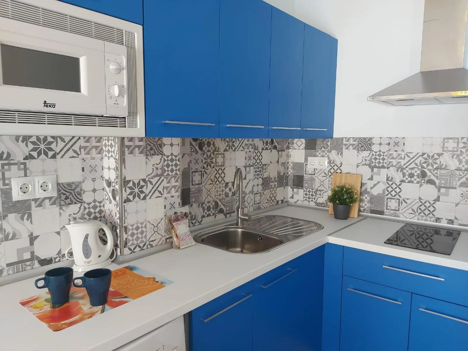 Coffee/tea facilities in Bnbook Medea Apartments