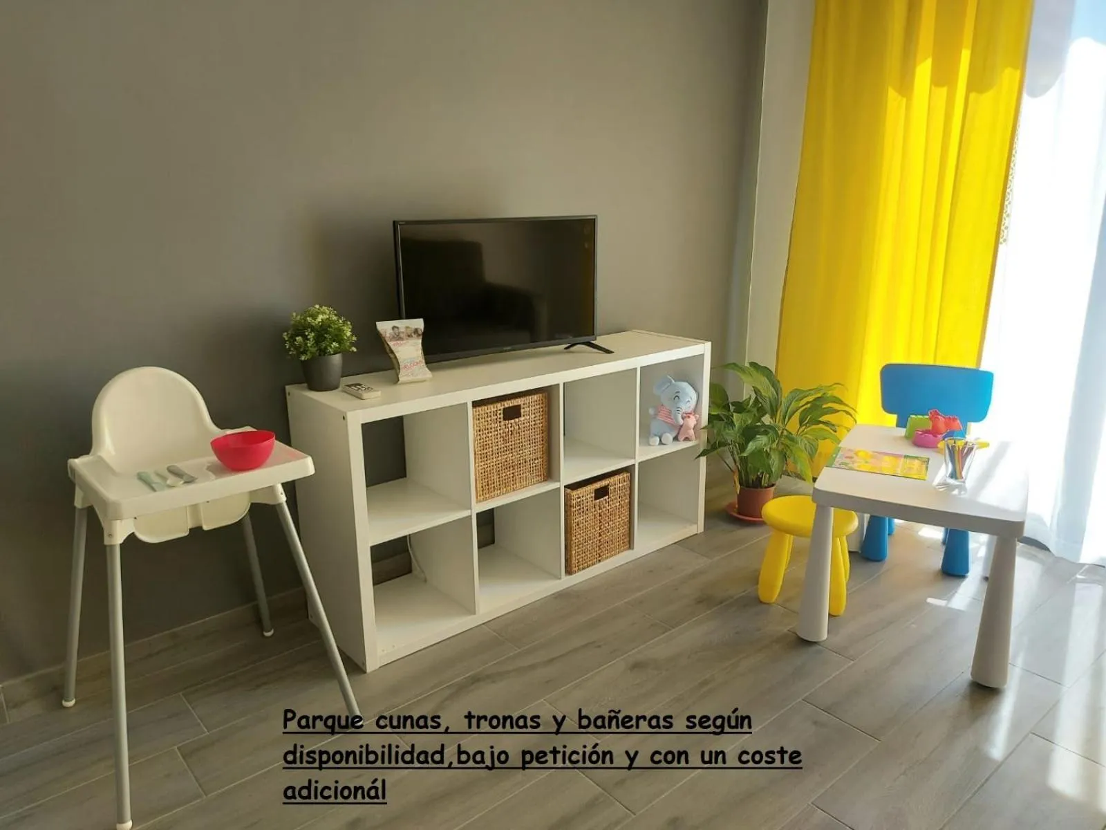 TV and multimedia in Bnbook Medea Apartments