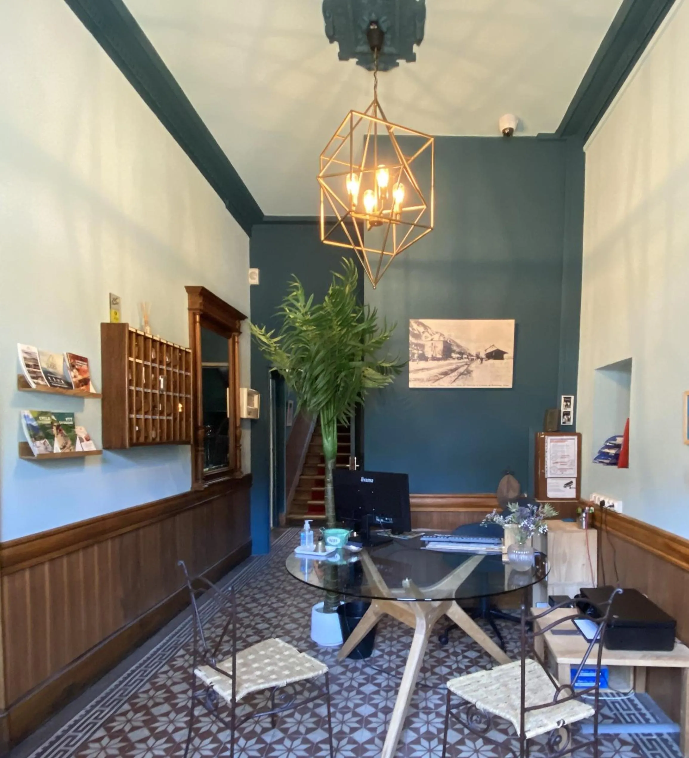 Lobby or reception in hôtel oberland