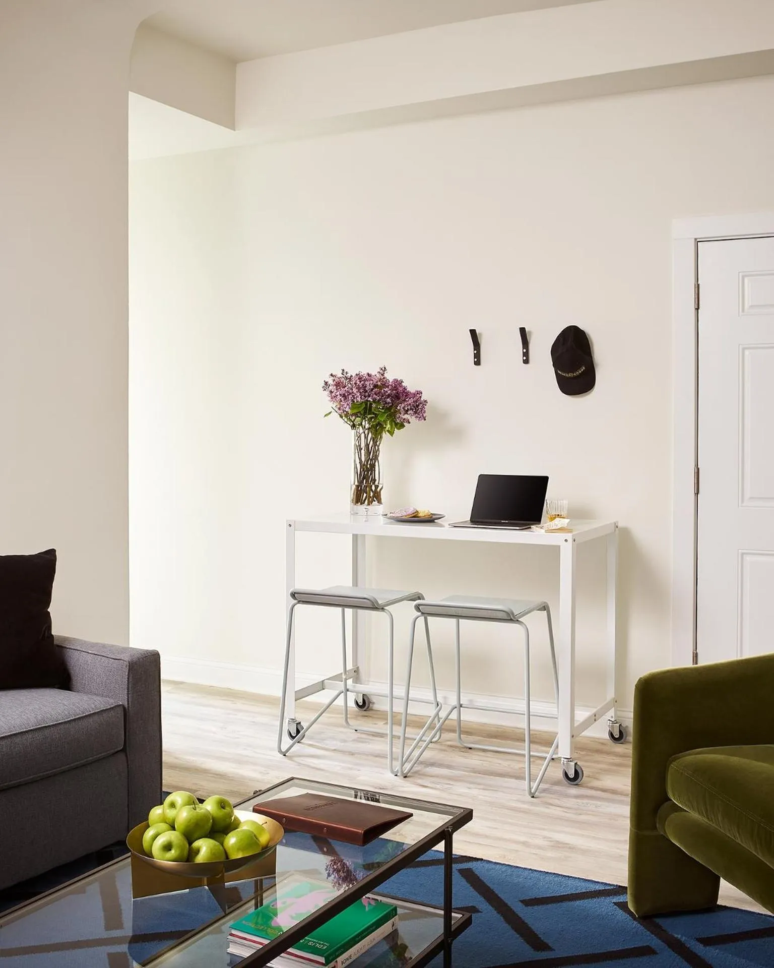 Living room in The Neighborhood Hotel Lincoln Park