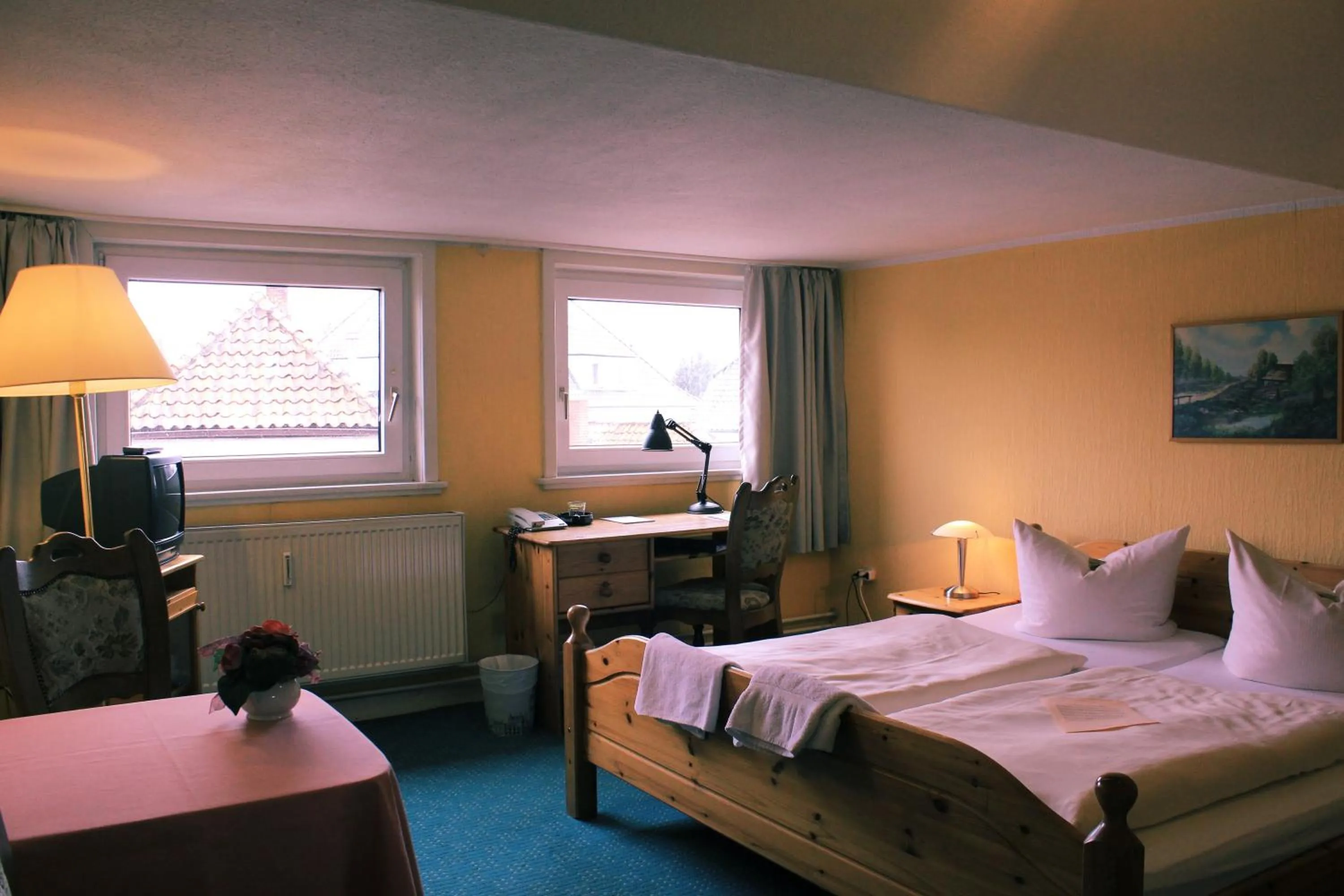 Photo of the whole room, Bed in Hotel Restaurant Zum Postillion