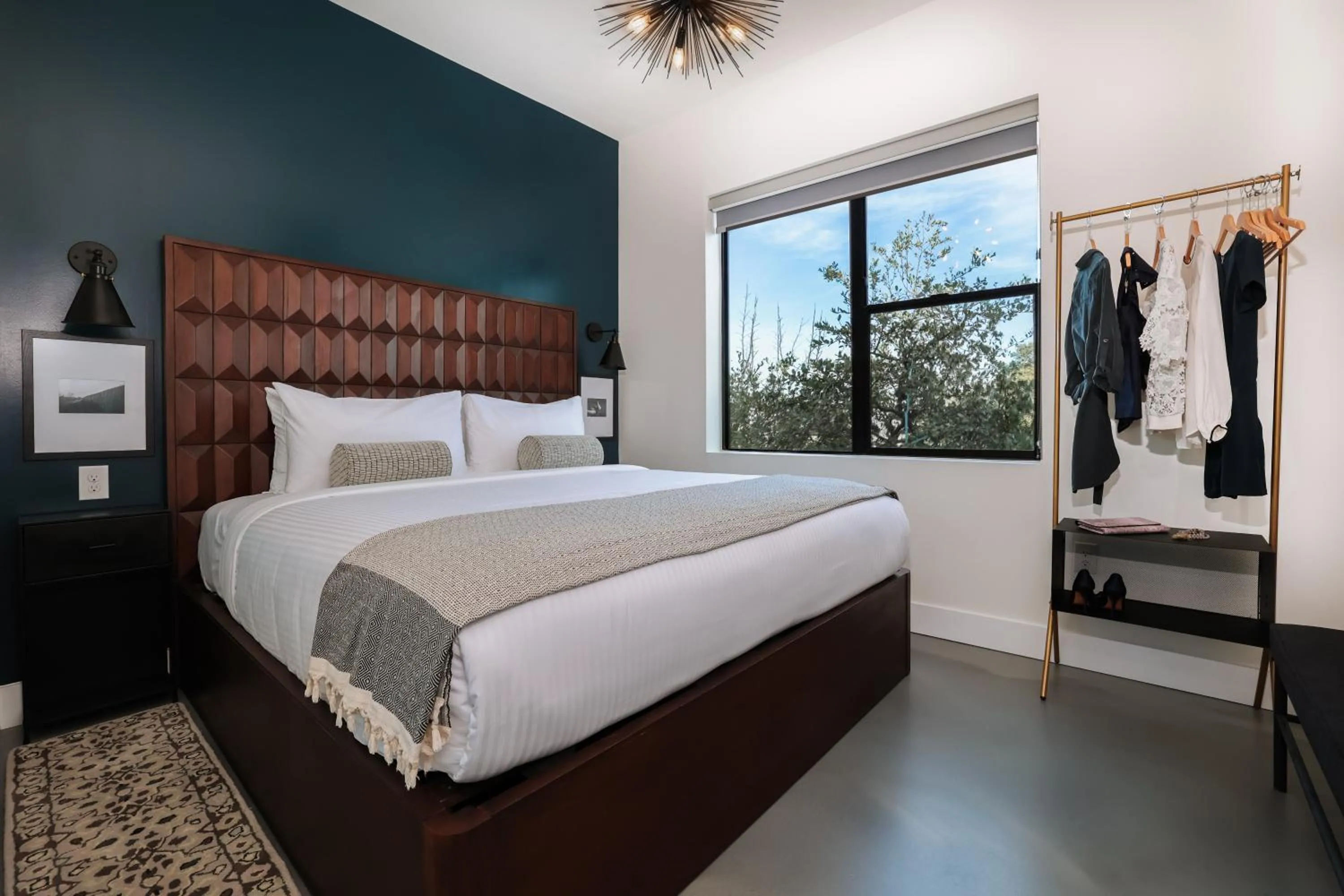 Bedroom, Bed in Colton House Hotel