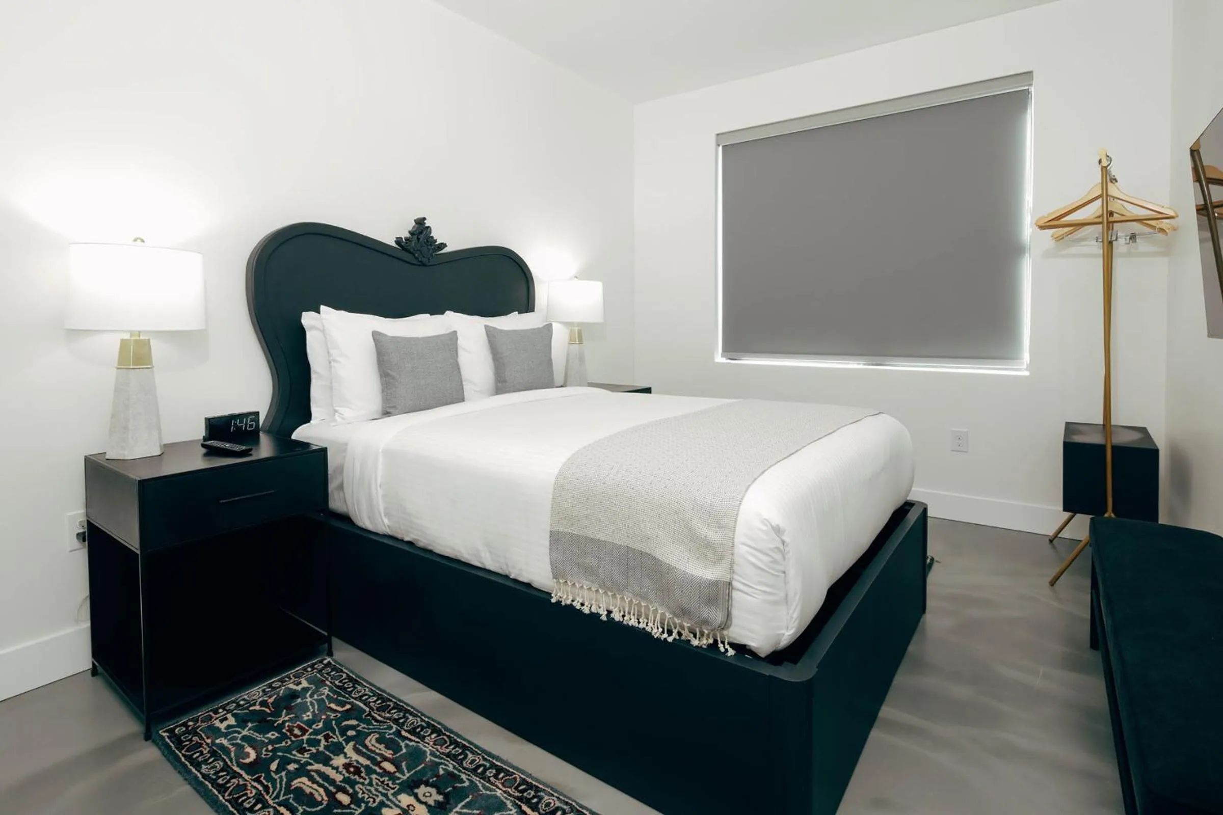 Bedroom, Bed in Colton House Hotel