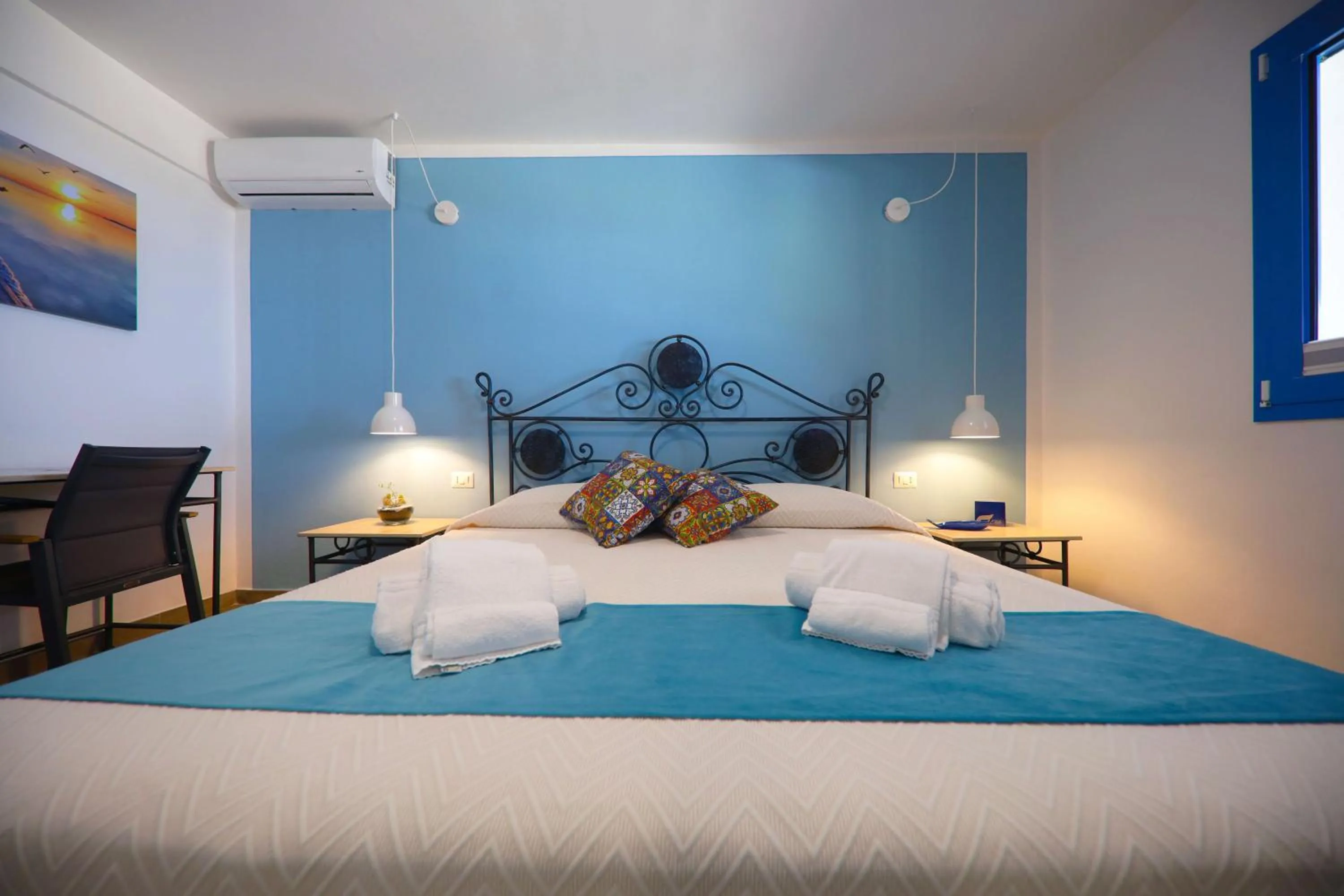 Bed in Skyview Cefalù