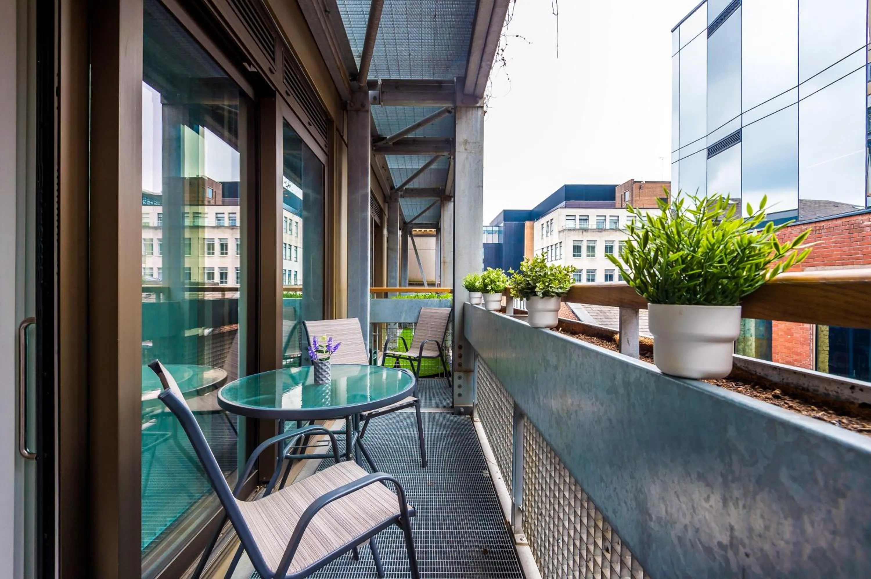 Property building in Hilltop Serviced Apartments - Piccadilly