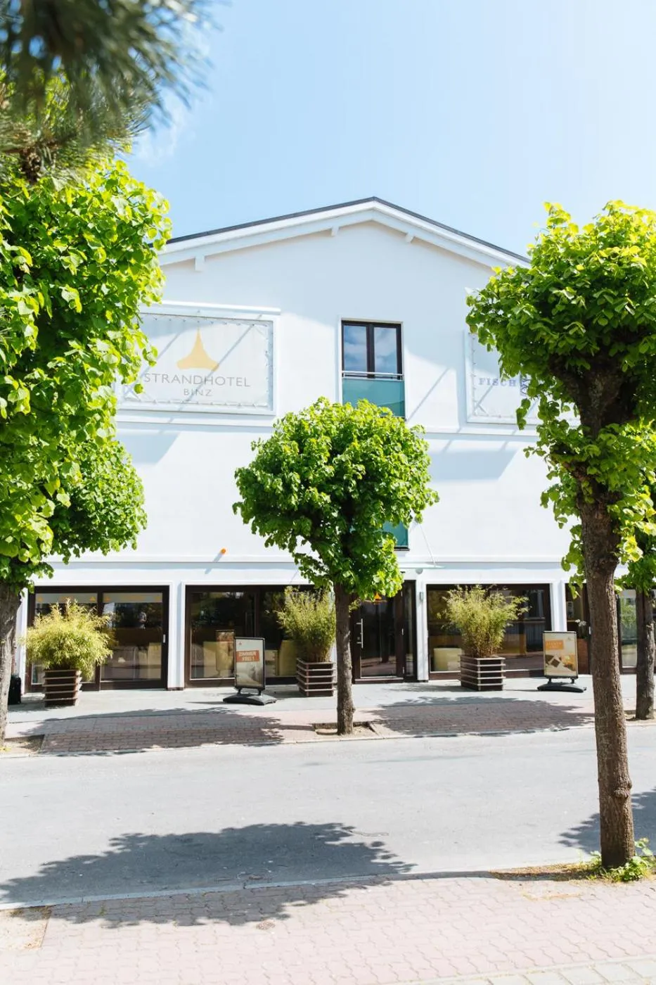 Lobby or reception in Strandhotel Binz