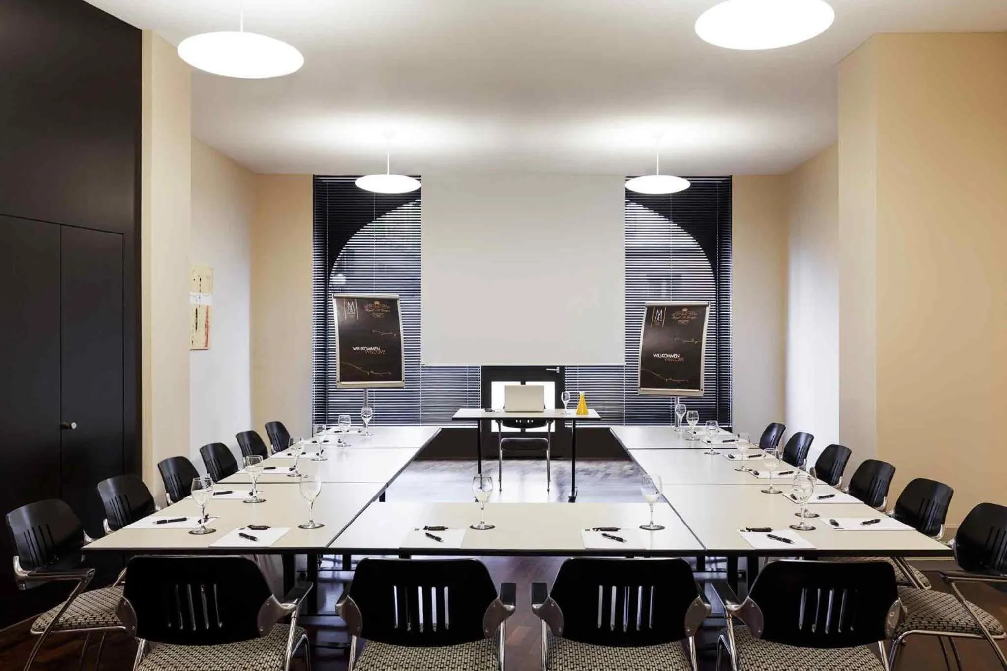 Meeting/conference room in Royal St. Georges Hotel Interlaken - MGallery Collection