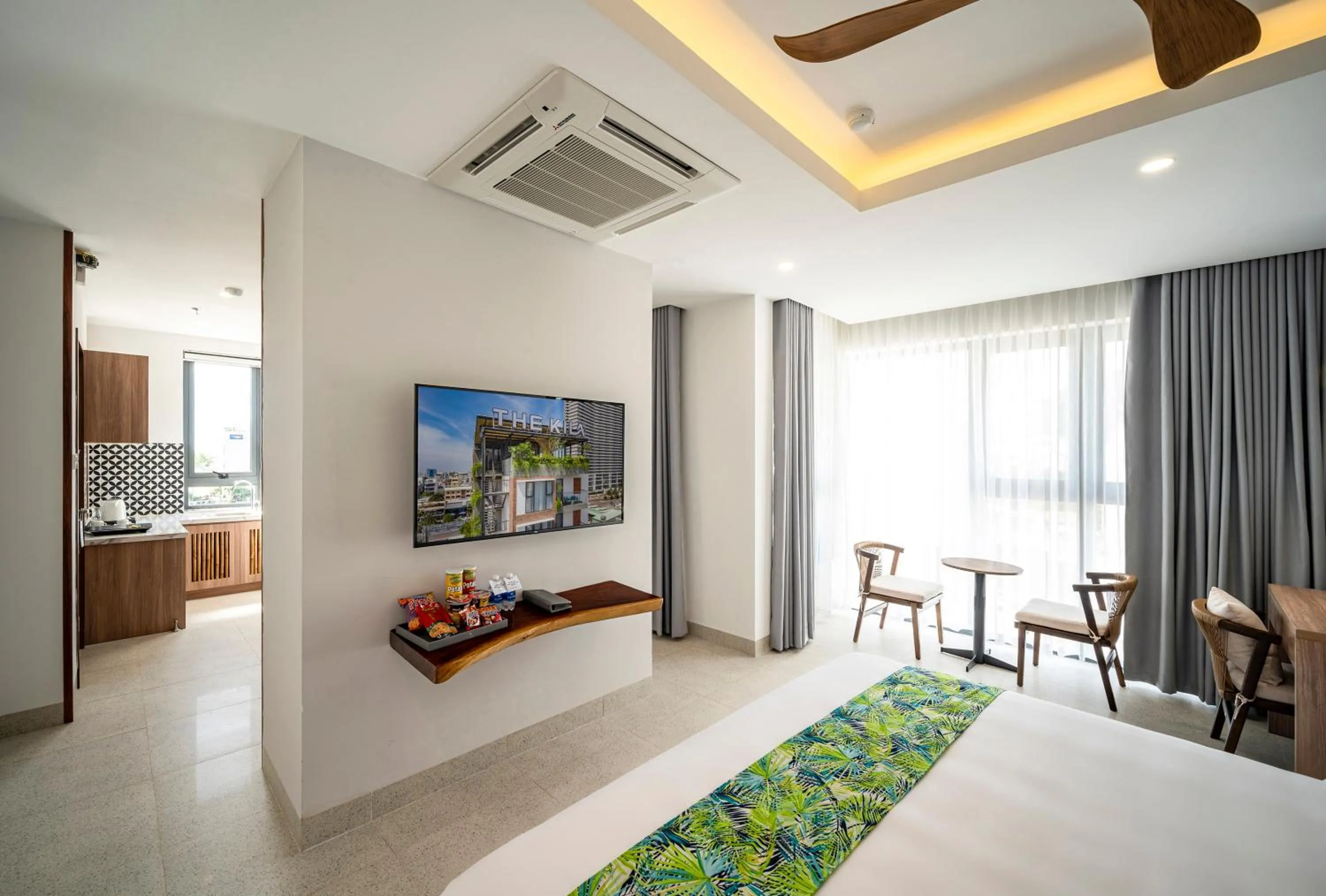 Photo of the whole room, Bed in The Kila Boutique Hotel