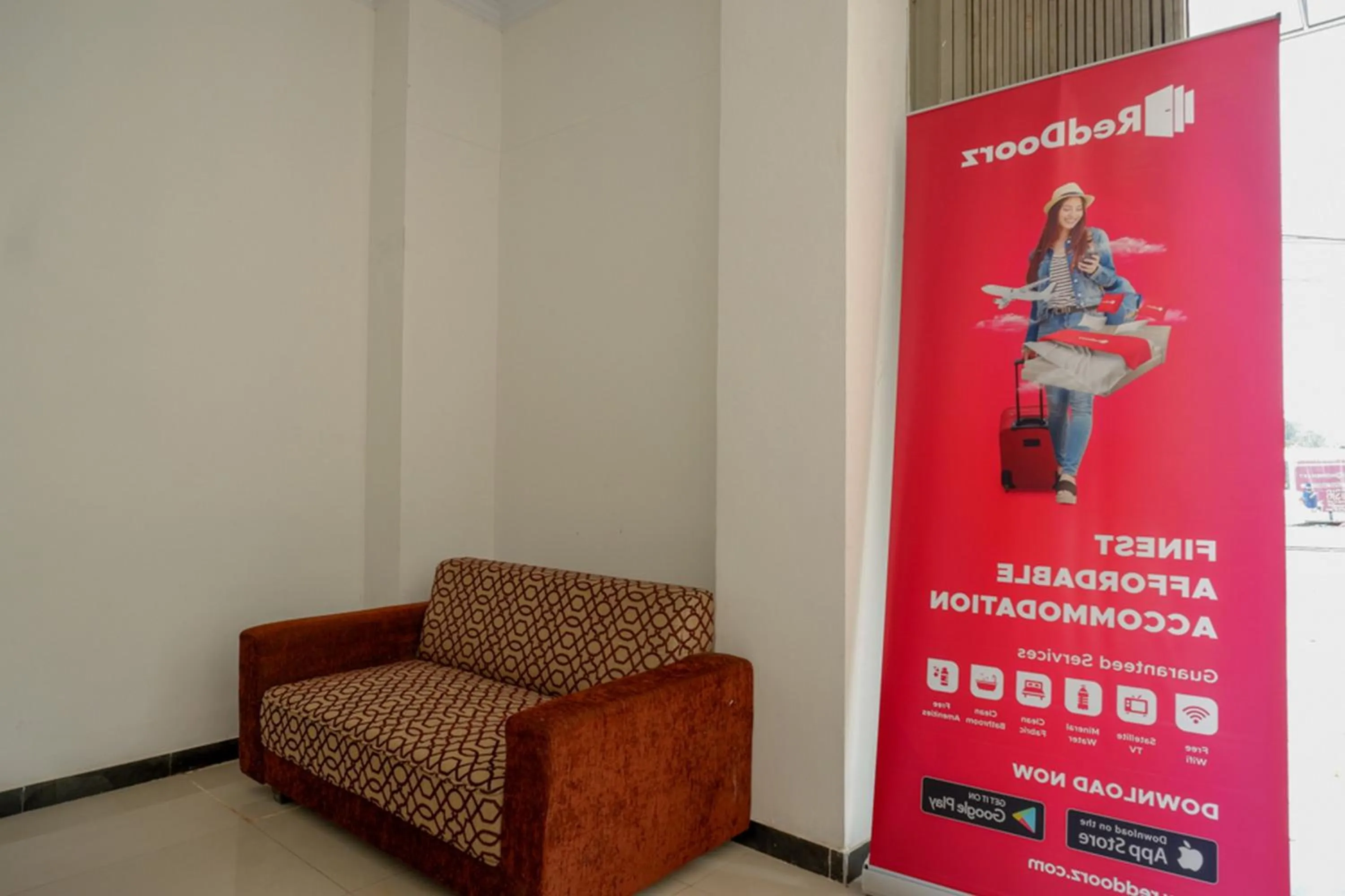 Logo/Certificate/Sign in RedDoorz @ Jalan Wonosari KM.9