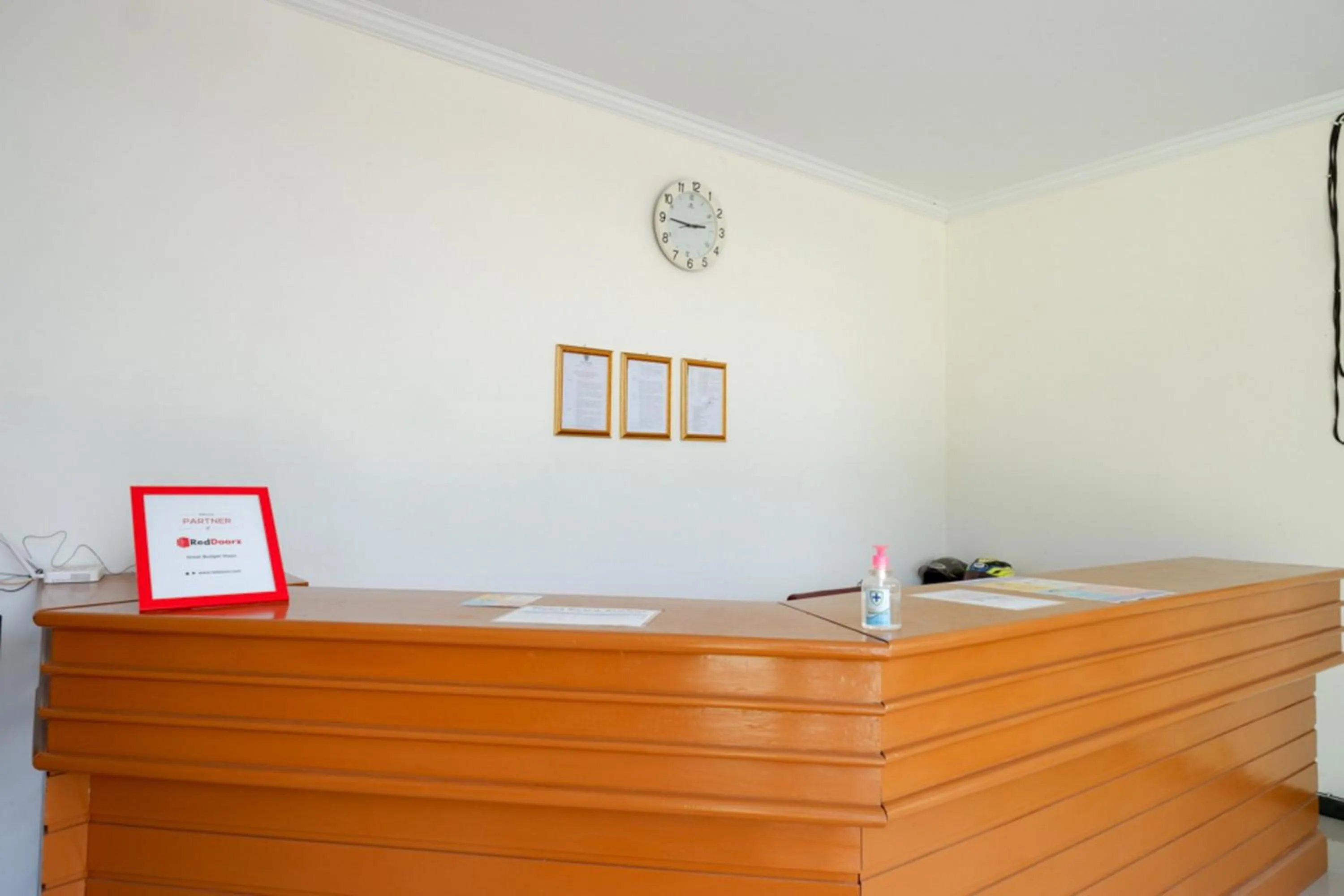 Lobby or reception in RedDoorz @ Jalan Wonosari KM.9