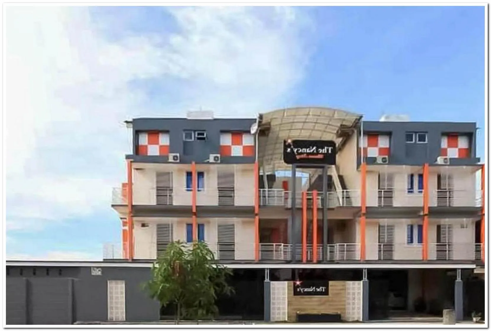 Property building in The Nancy's Homestay Pekanbaru Mitra RedDoorz