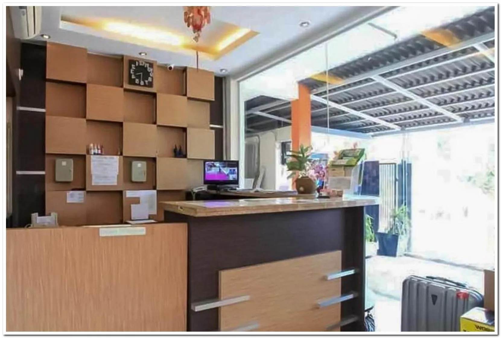 Lobby or reception in The Nancy's Homestay Pekanbaru Mitra RedDoorz