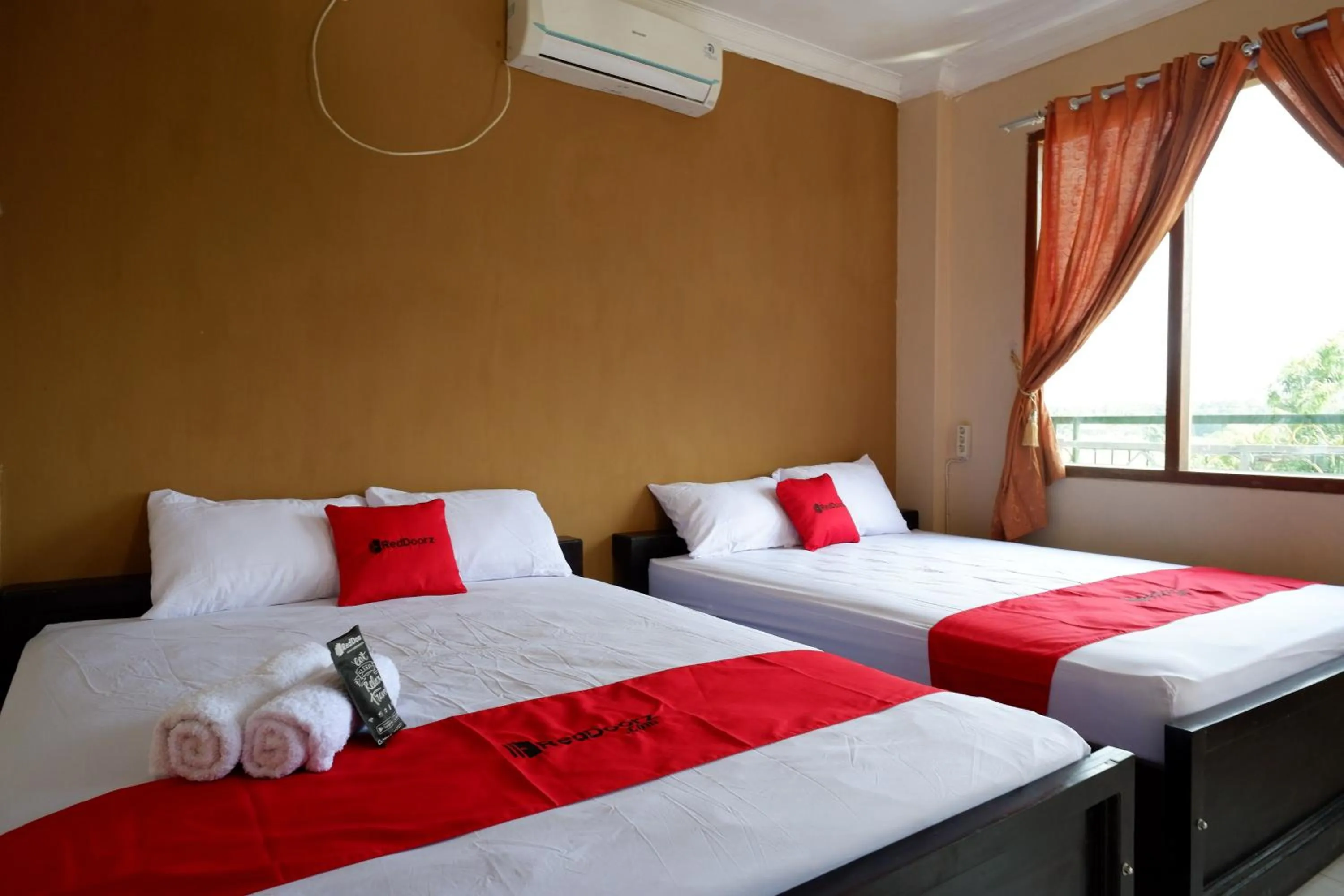 Bedroom in RedDoorz At Telaga Mulya Hotel Wates