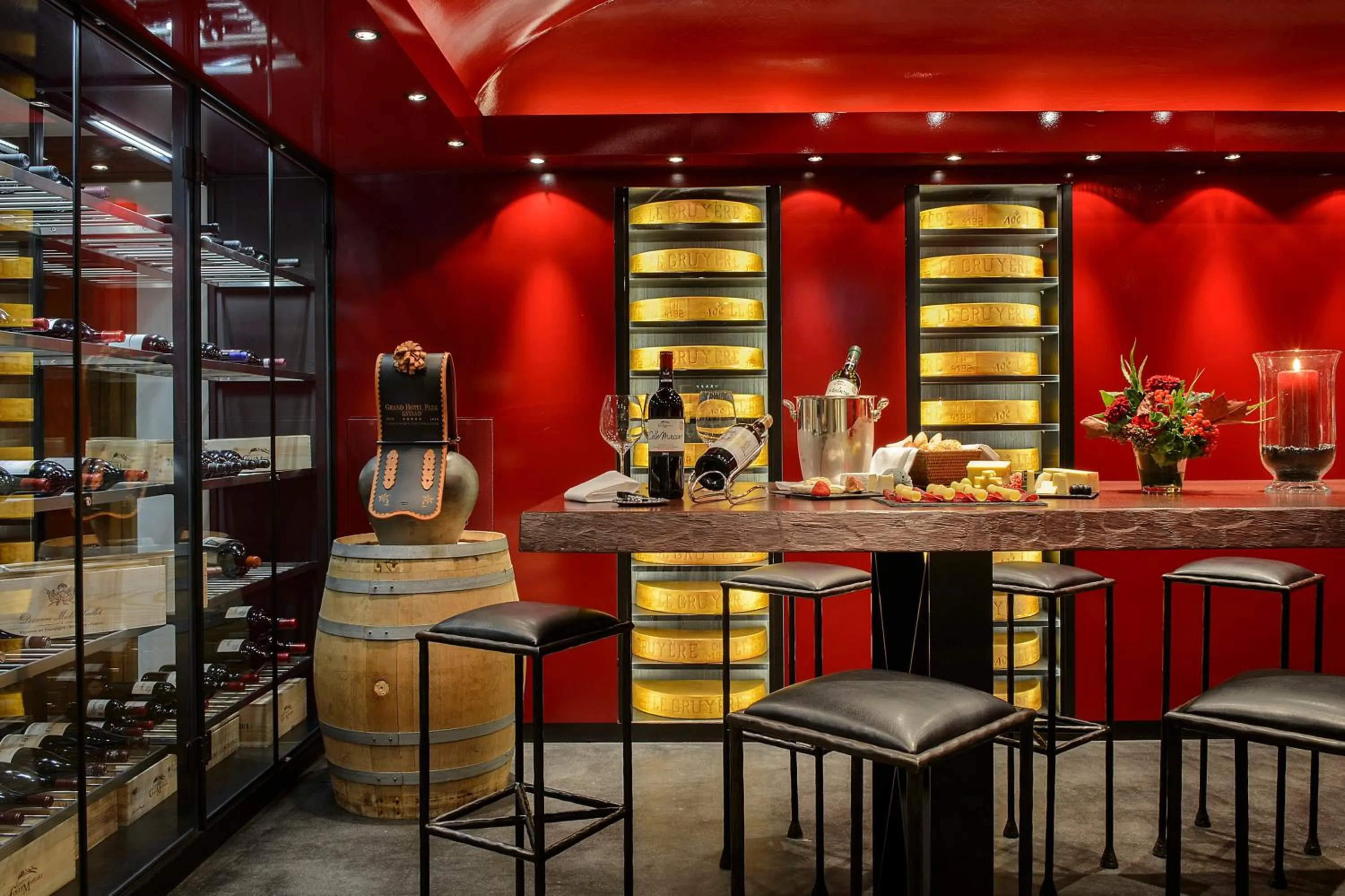 Lounge or bar in Park Gstaad