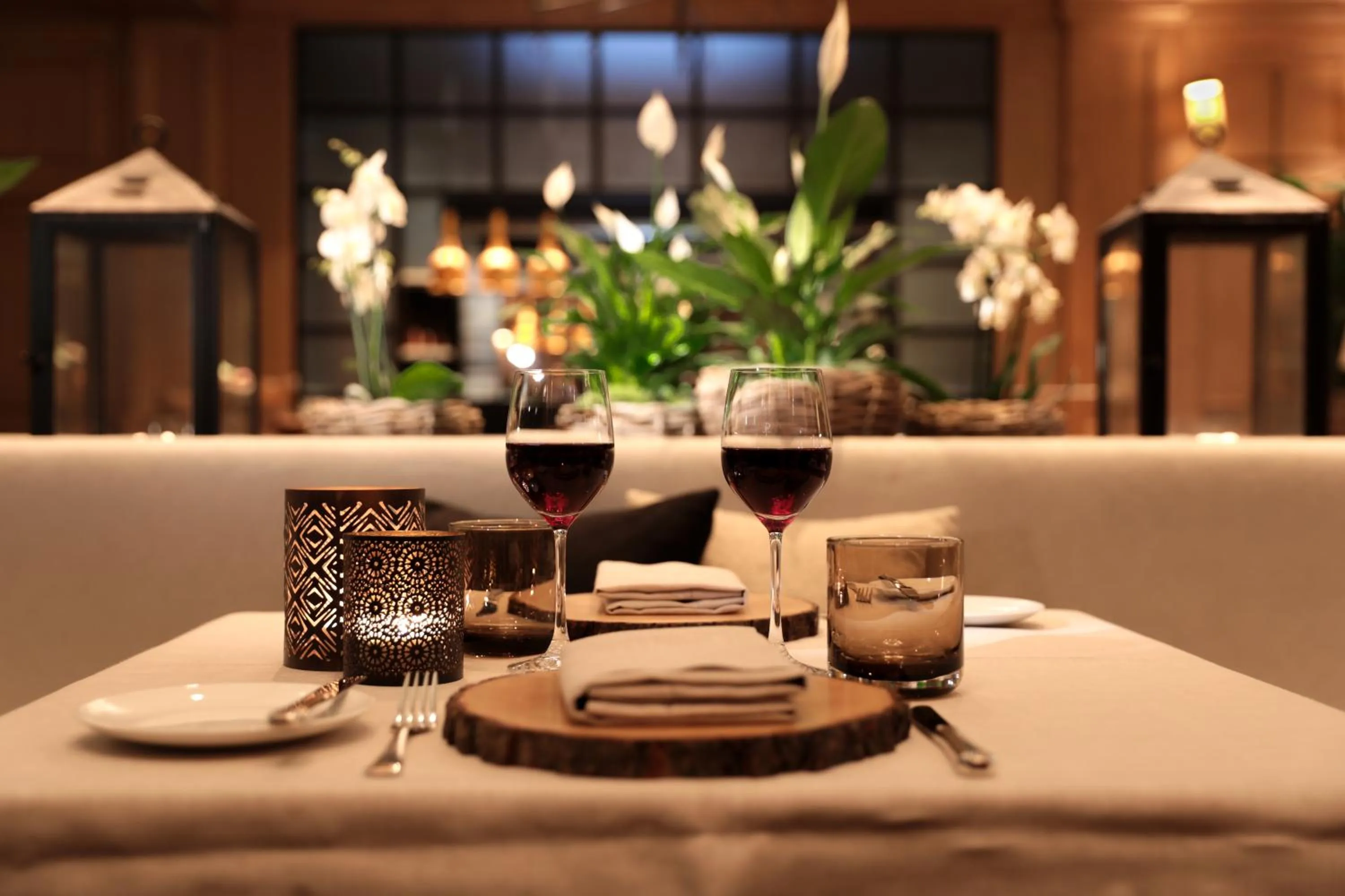 Restaurant/Places to Eat in Park Gstaad