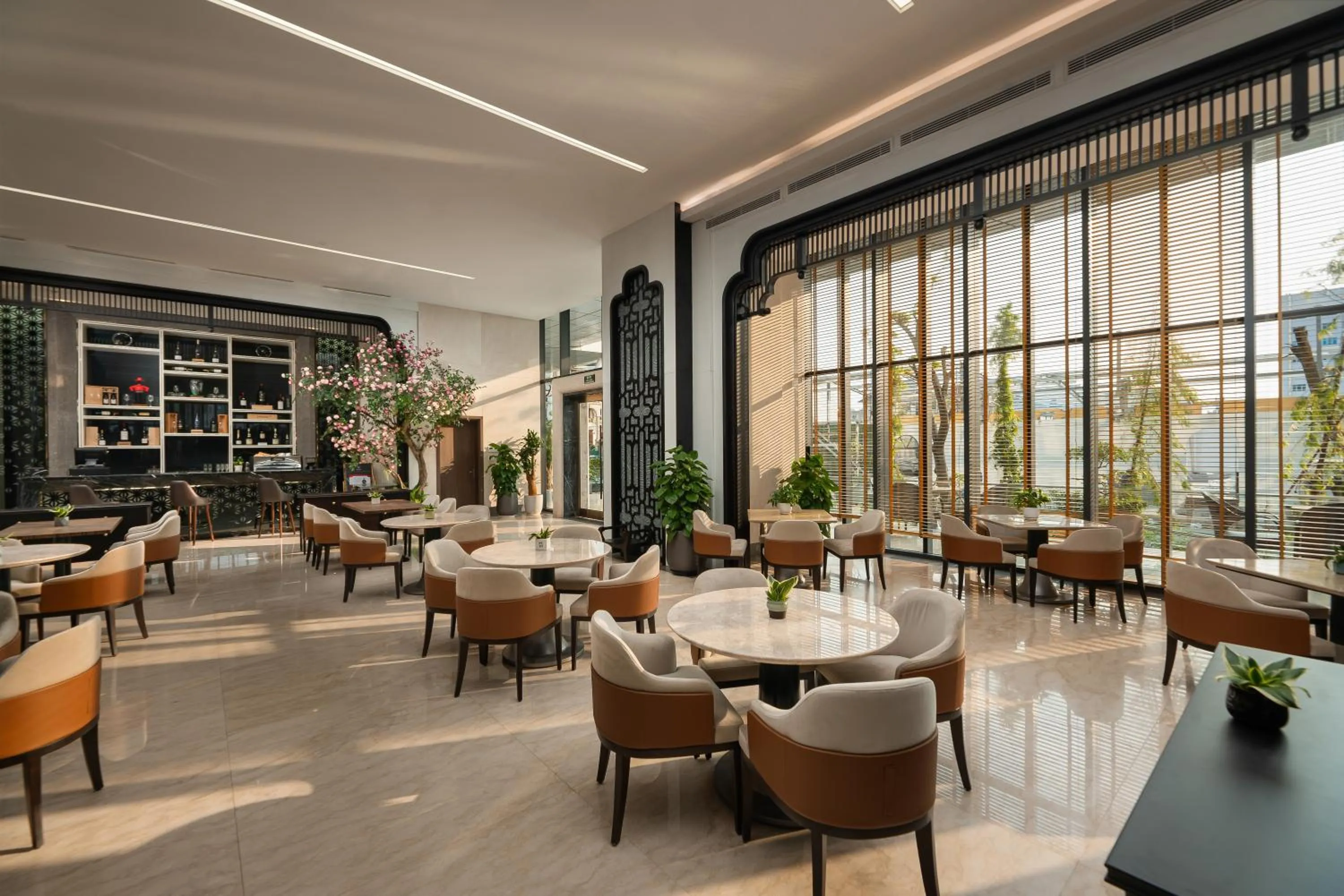 Coffee/tea facilities in DeLaSea Ha Long Hotel - Modern Bayview Escape