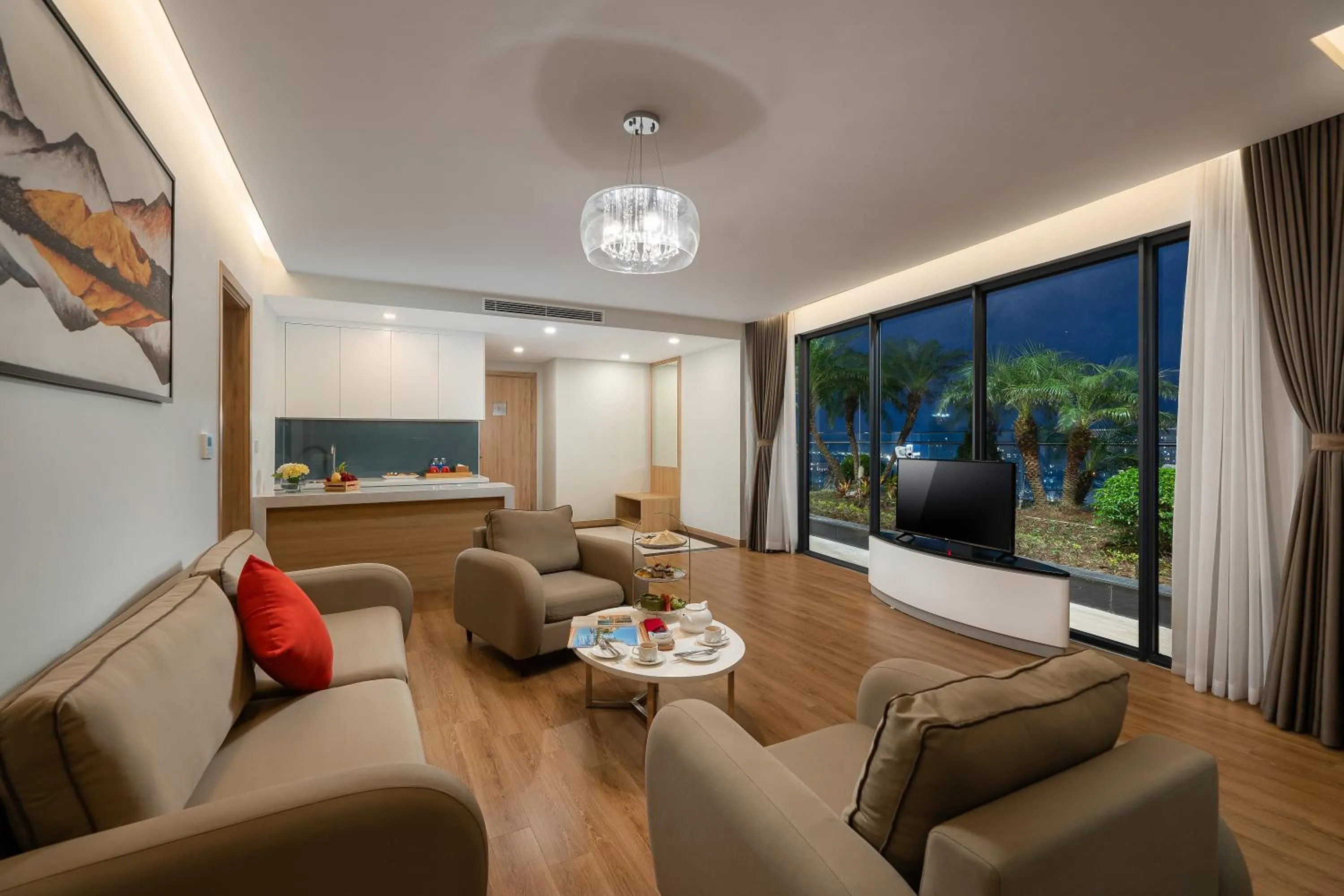 Terrace Suite King Bed City View With Balcony in DeLaSea Ha Long Hotel - Modern Bayview Escape