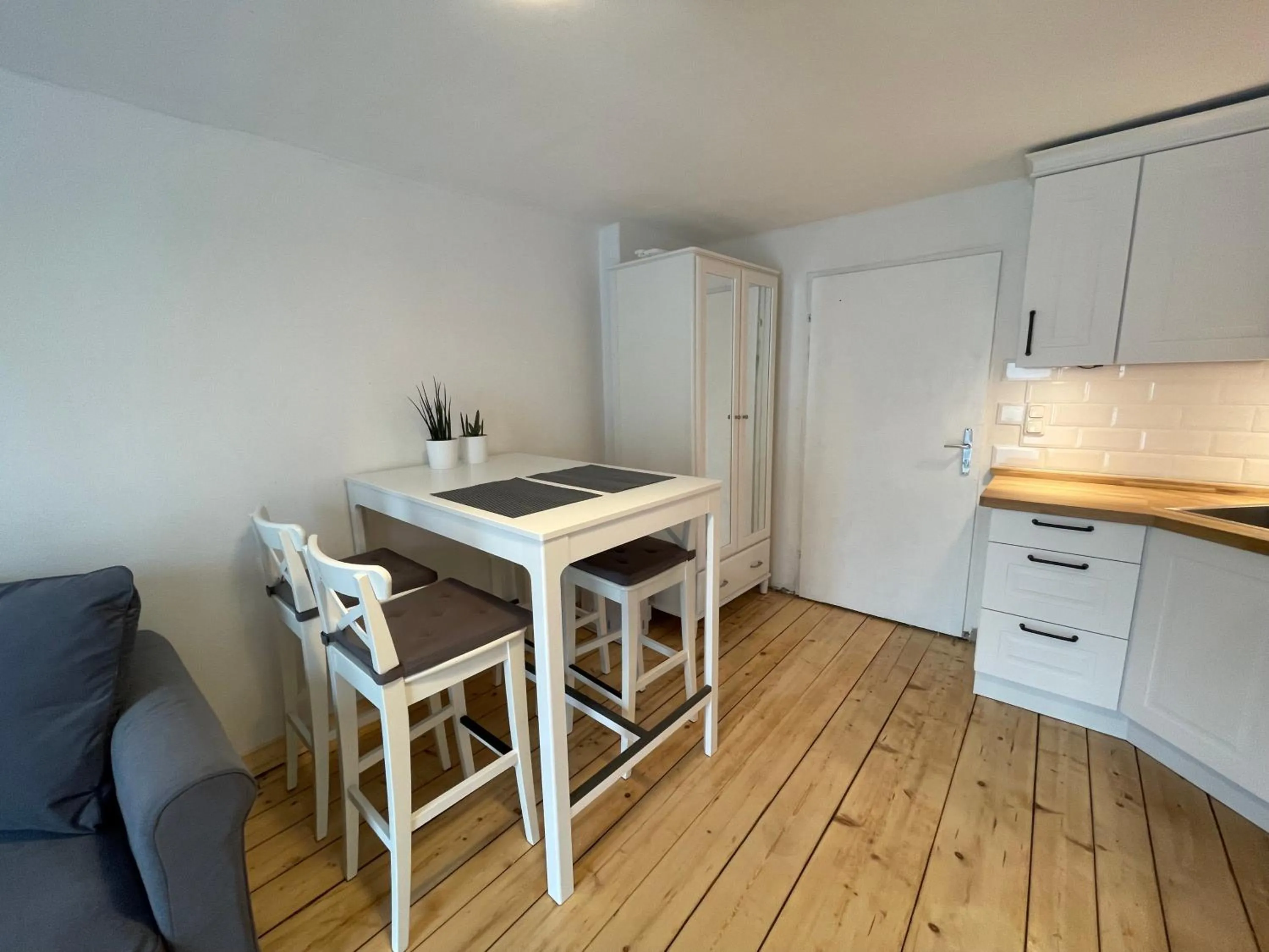 Kitchen or kitchenette in Gulewicz Apartments