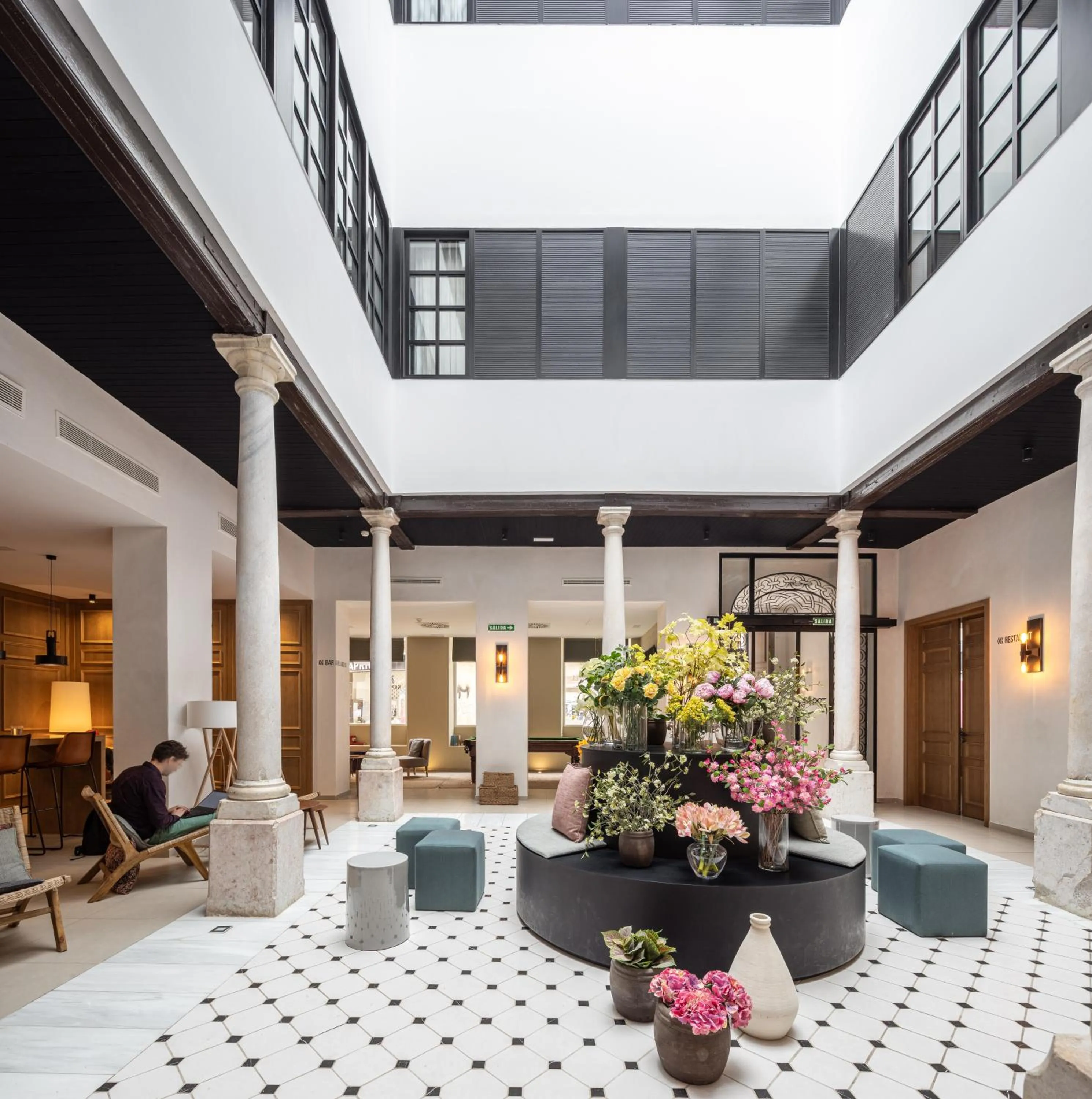 Property building in TOC Hostel Malaga