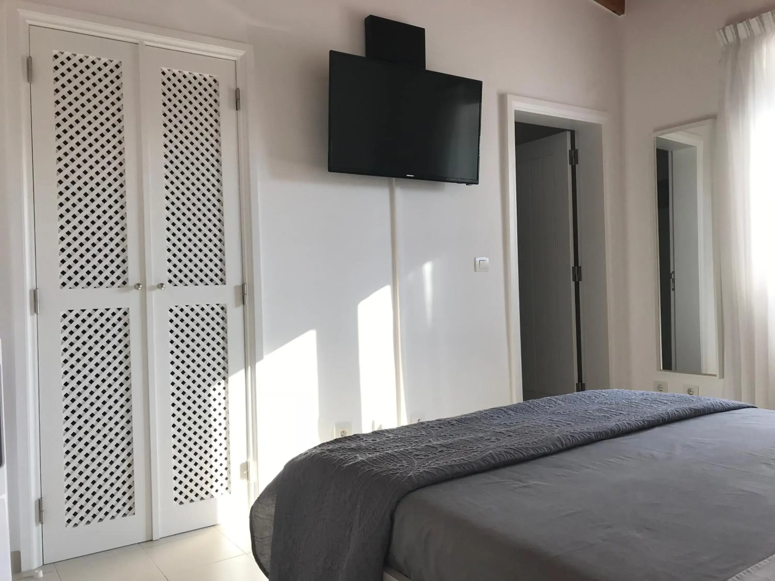 Double Room with Private Bathroom in Horta da Rosa - Adults Only Double Room with Private Bathroom in Horta da Rosa - Adults Only