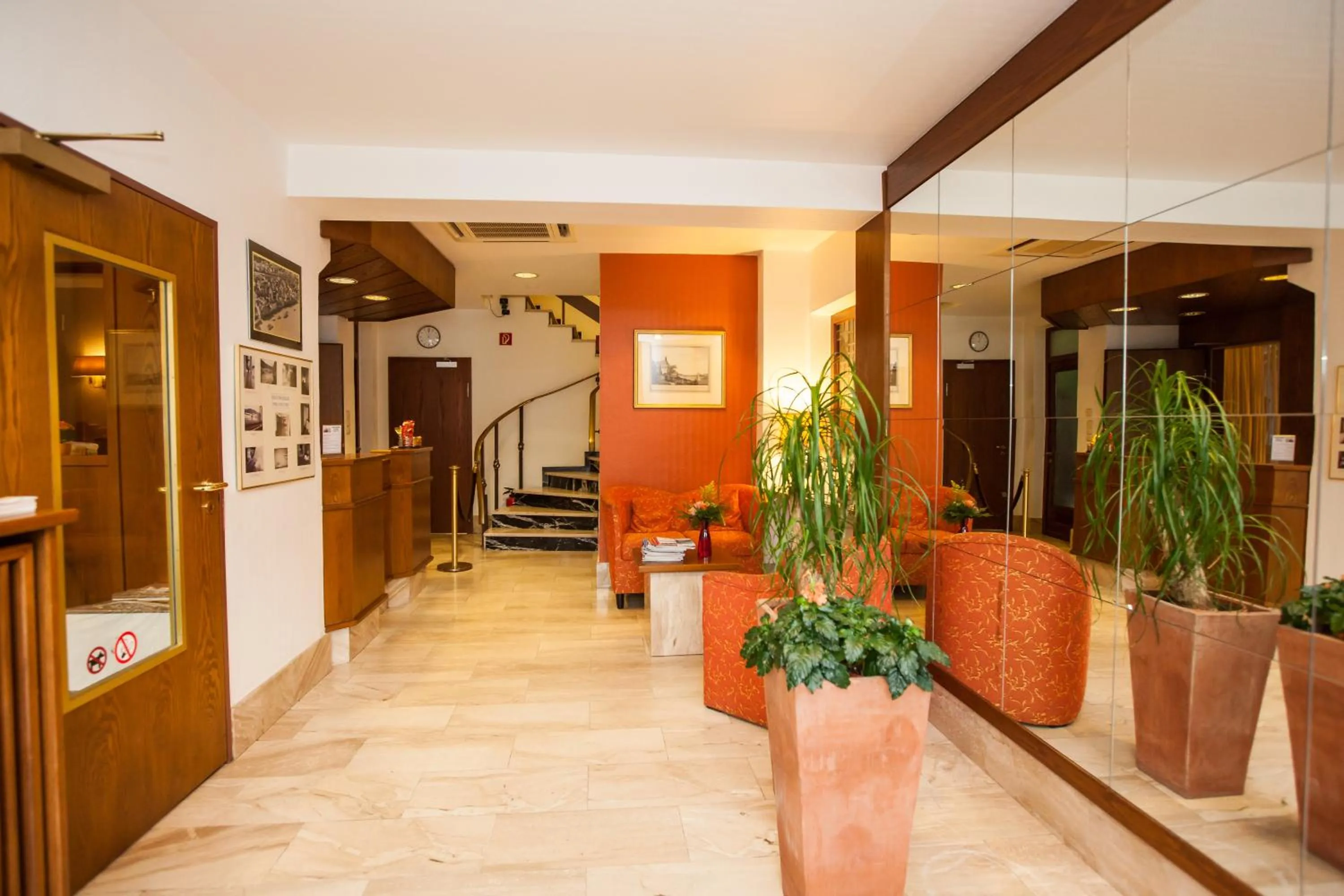 Lobby or reception in Hotel Garni Günther